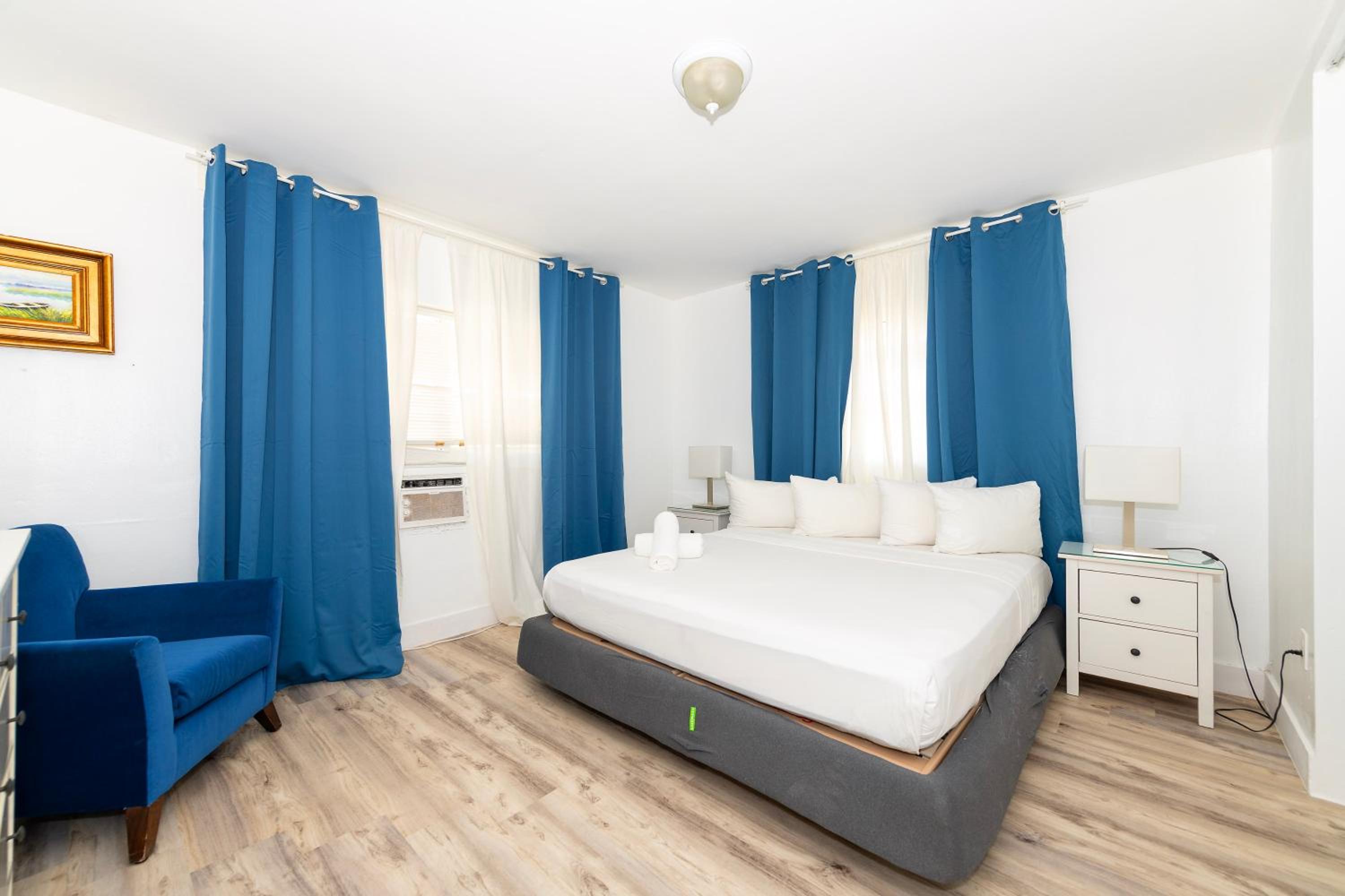 Sofi Beach Apartments