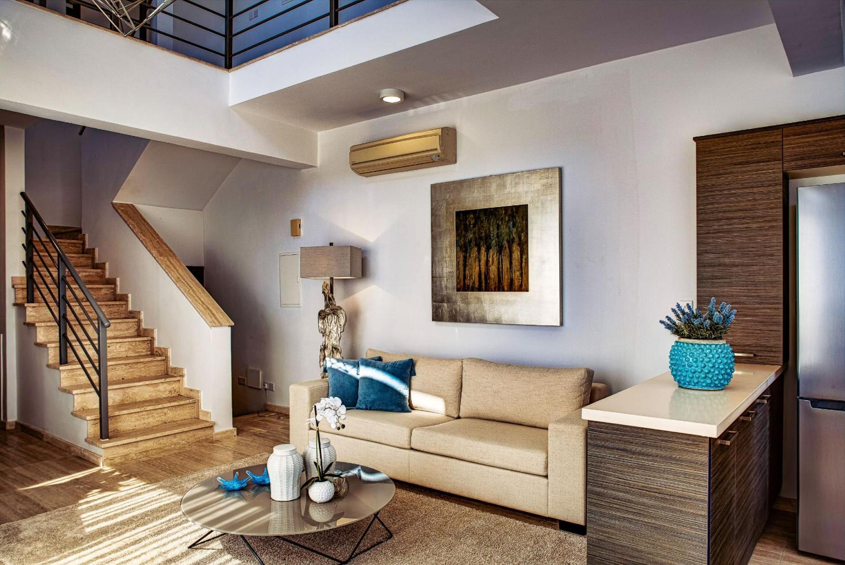 Luxury Beachfront Villa With Private Pool, Private Beach, Yoga & Sea Adventures