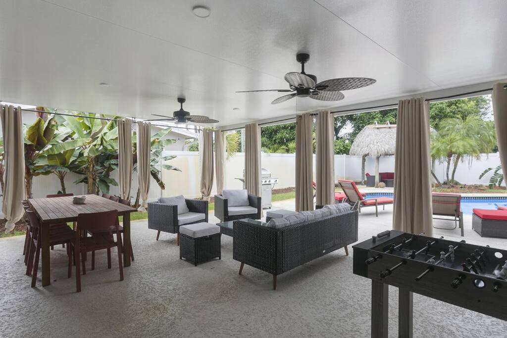 Emerald Palms Villa view 3