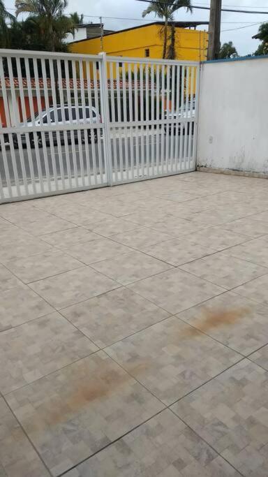 lindo sobrado!50mts do mar!