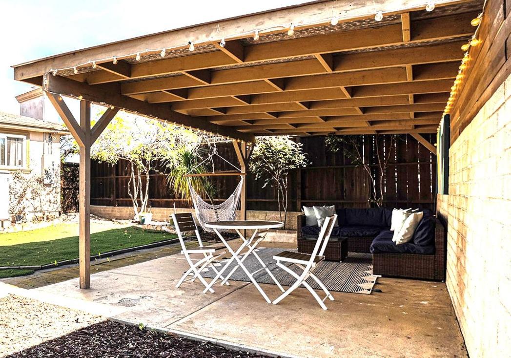 Cozy Studio with Outdoor Oasis