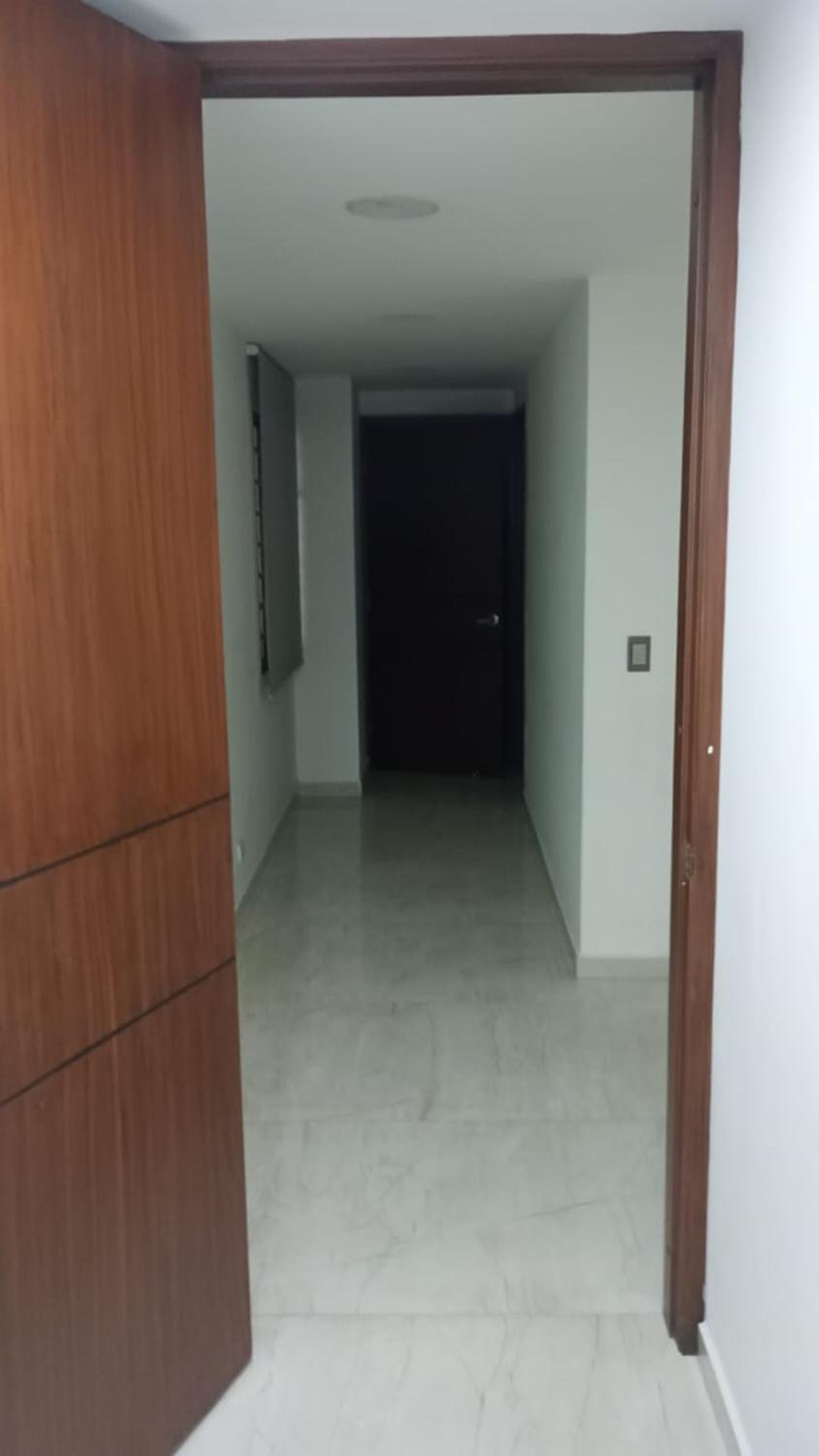 APARTAMENTO DE 3 ALCOBAS H-8MR CERCA AL MAR CON PISCINA AIRE ACONDICIONADO Y WIFi
