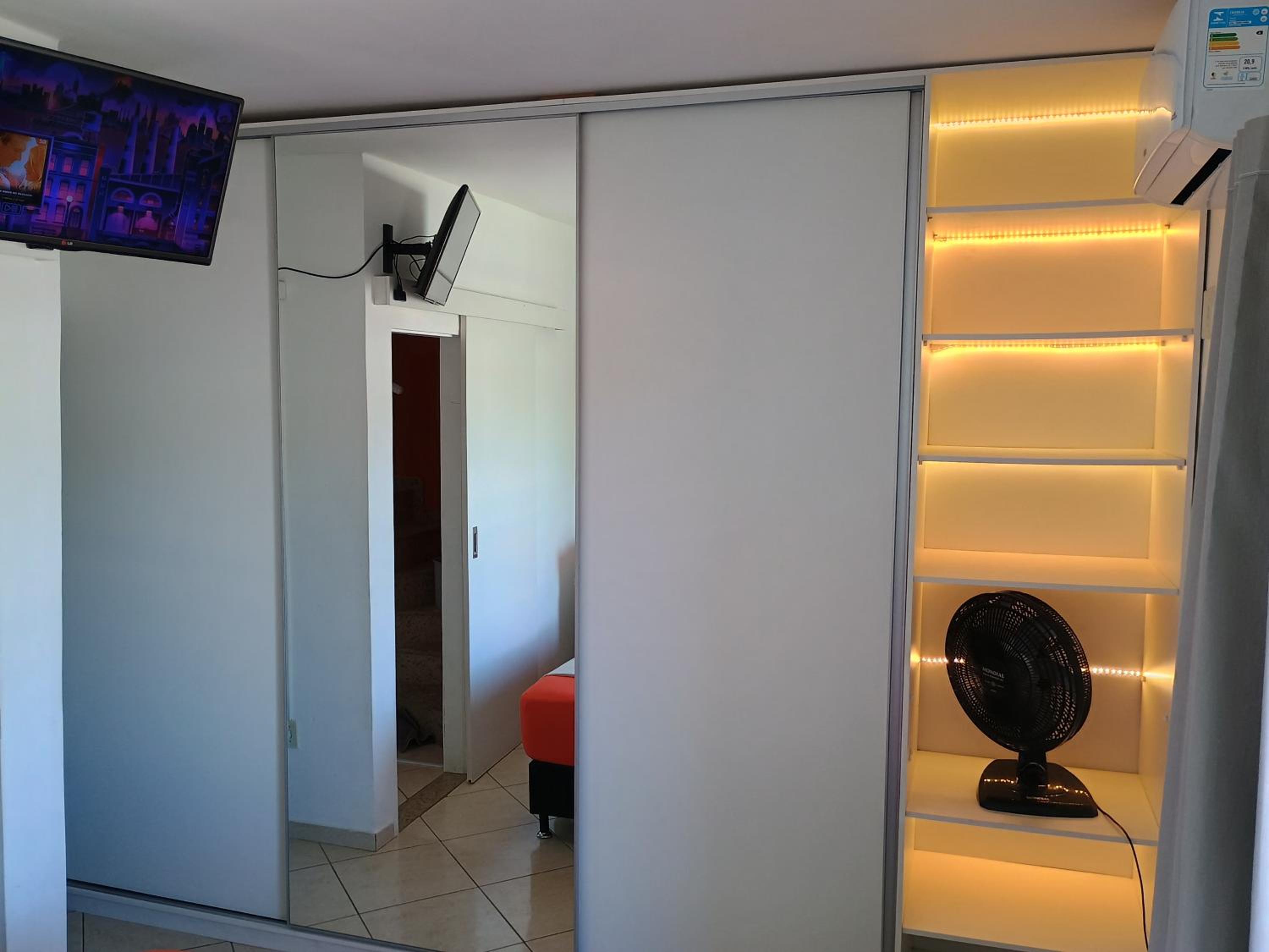 Triplex 3 quartos a 100 metros de Costa Azul