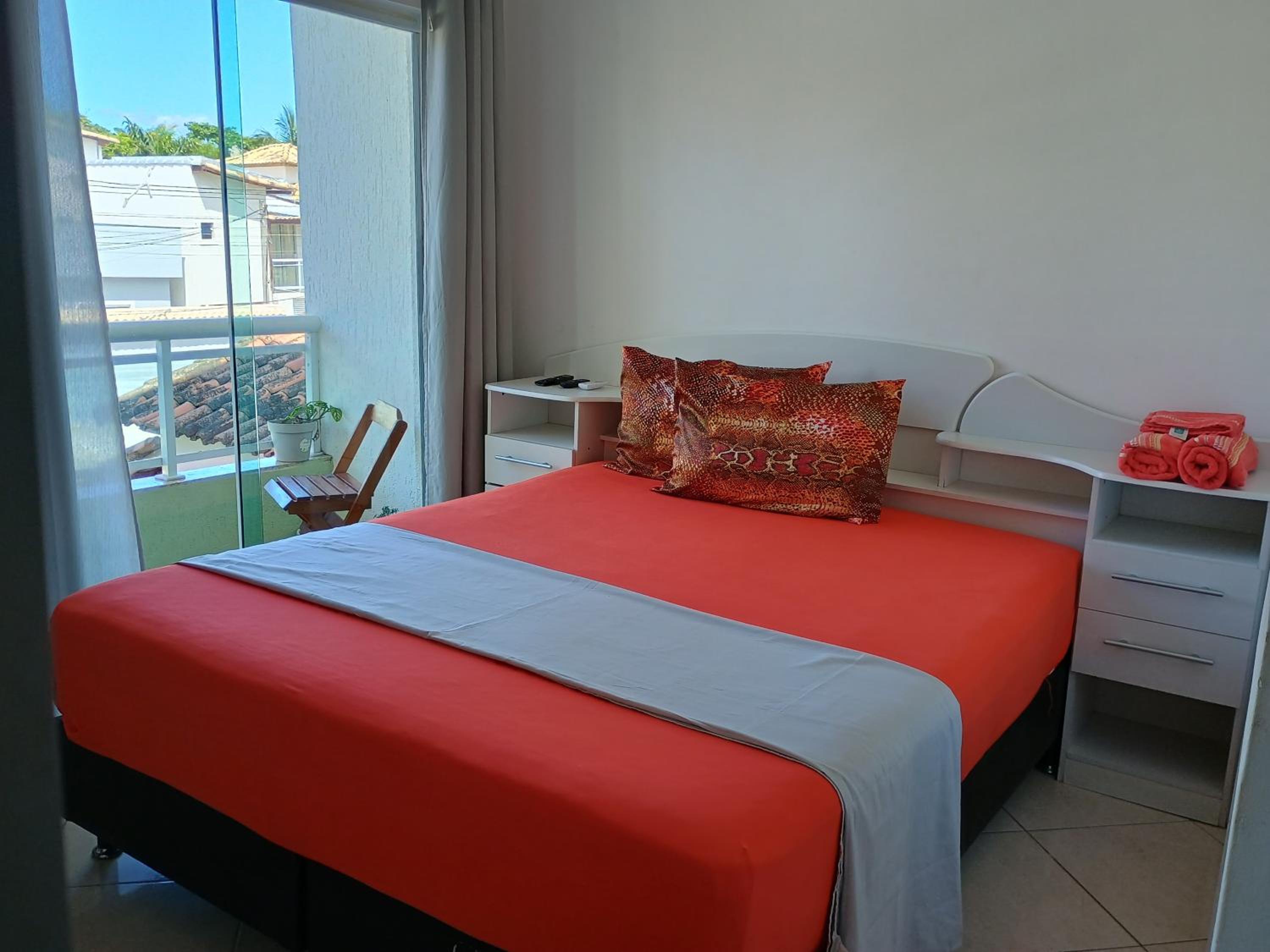 Triplex 3 quartos a 100 metros de Costa Azul