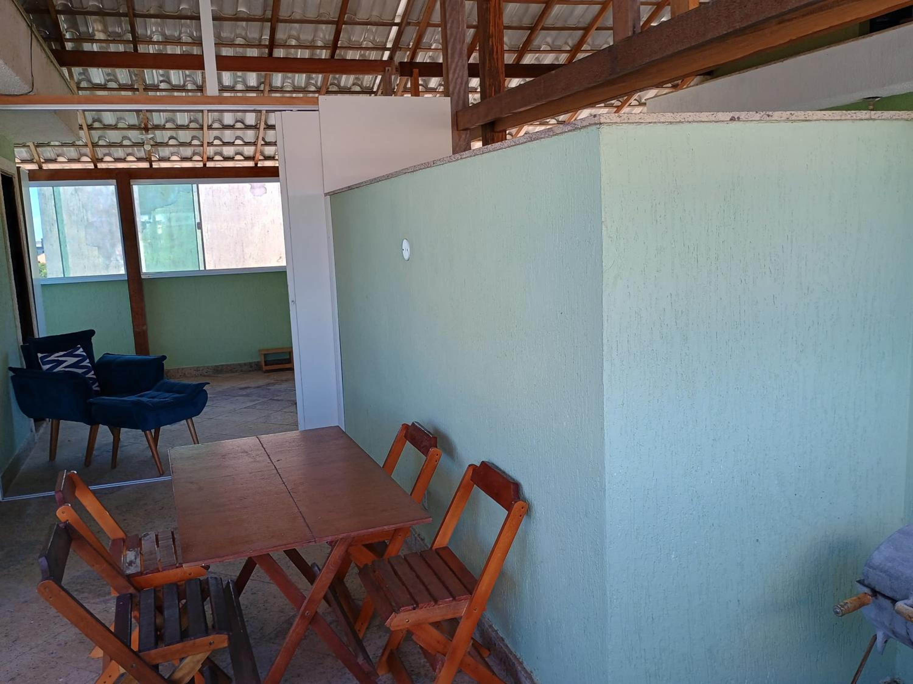 Triplex 3 quartos a 100 metros de Costa Azul