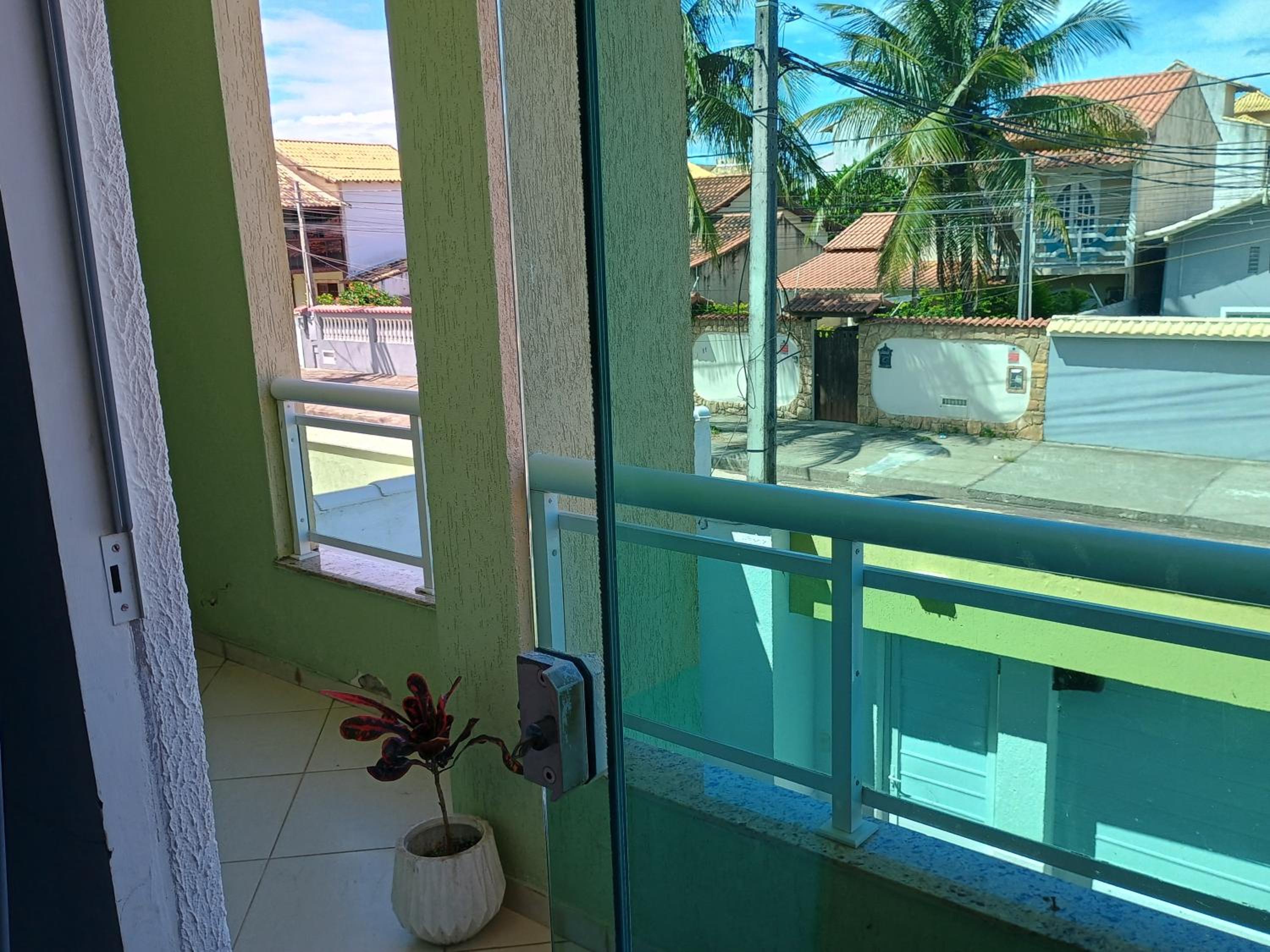 Triplex 3 quartos a 100 metros de Costa Azul