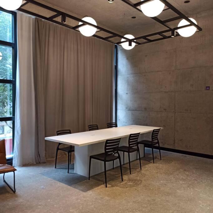 meeting & event spaces