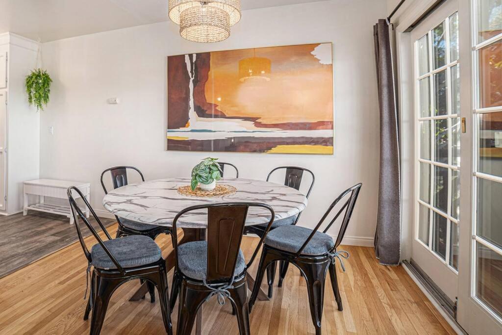 Boutique Charm 3BR w/ Huge Deck view 4