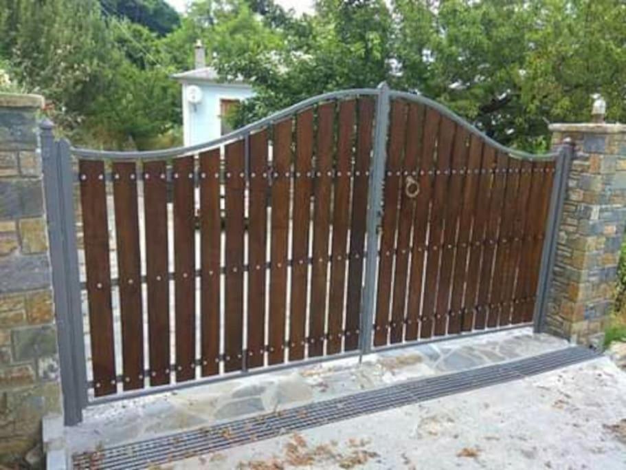 Photo 9