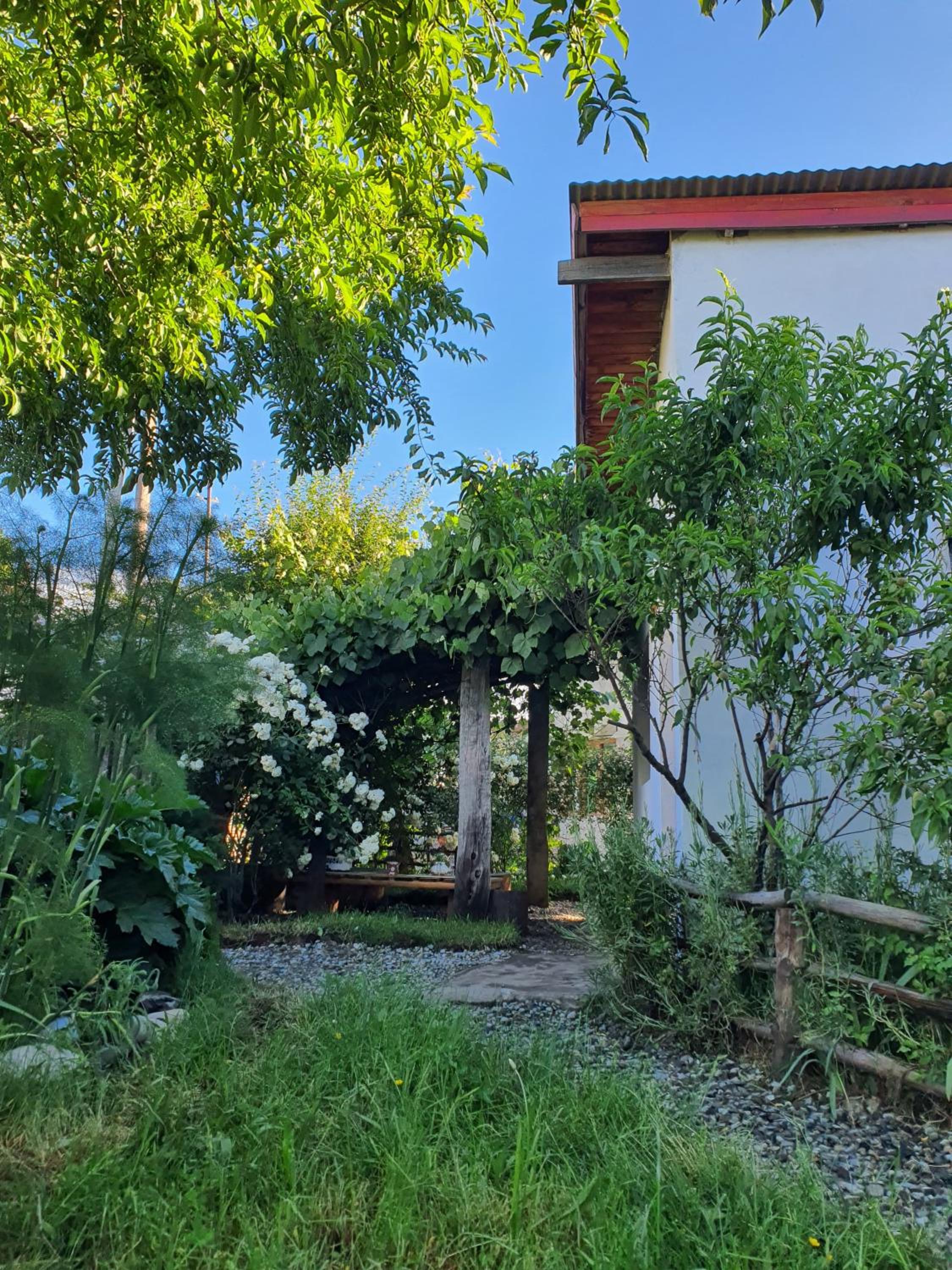 Entre Jardines