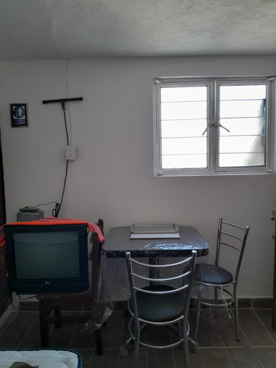 Economico y céntrico Cuarto en Renta #P