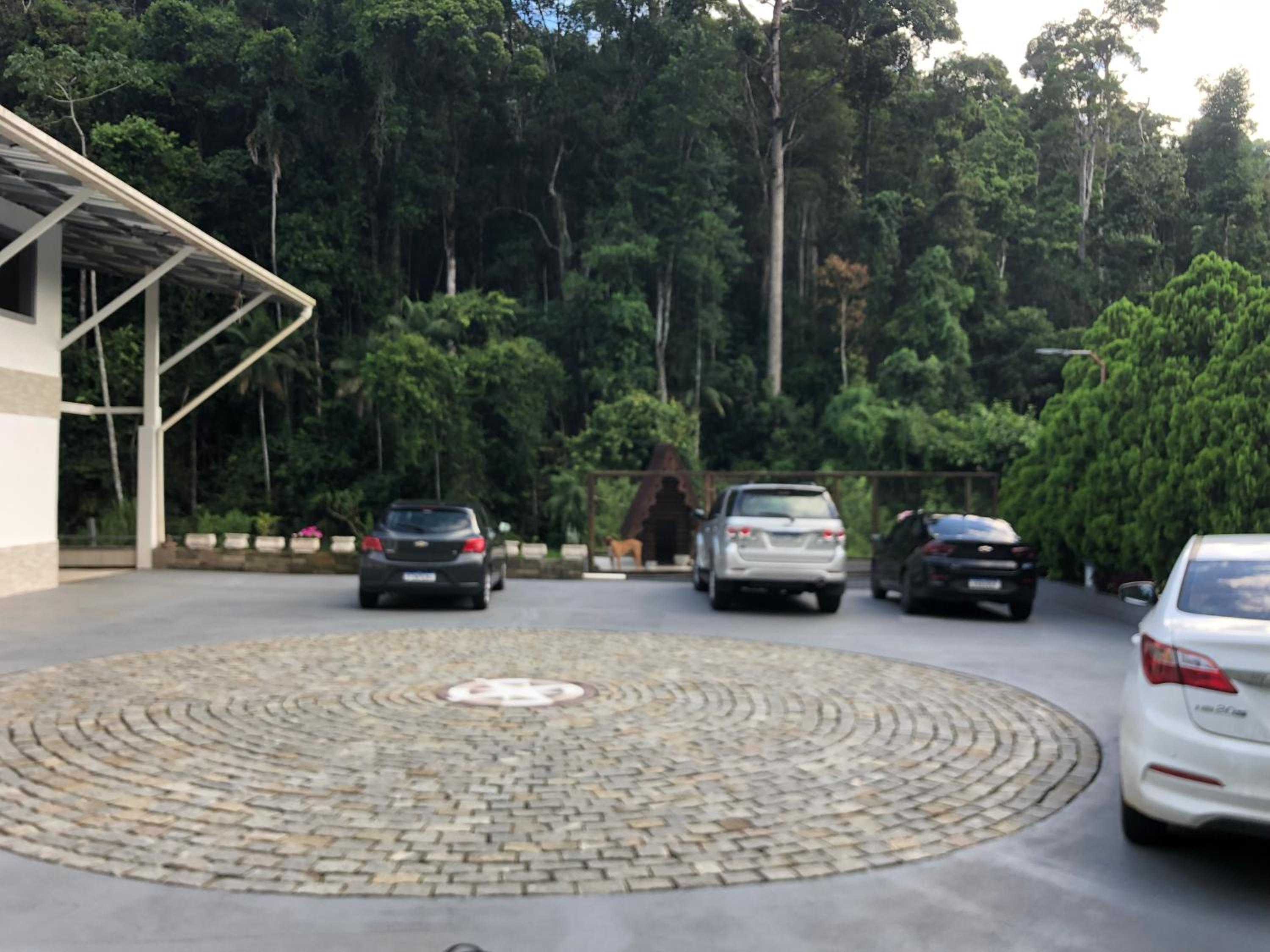 Sitio com Lazer Completo em Marechal Floriano, Piscina, Sauna, Jacuzzi e Lago - Estrada Calçada a 200 metros da Rua Principal