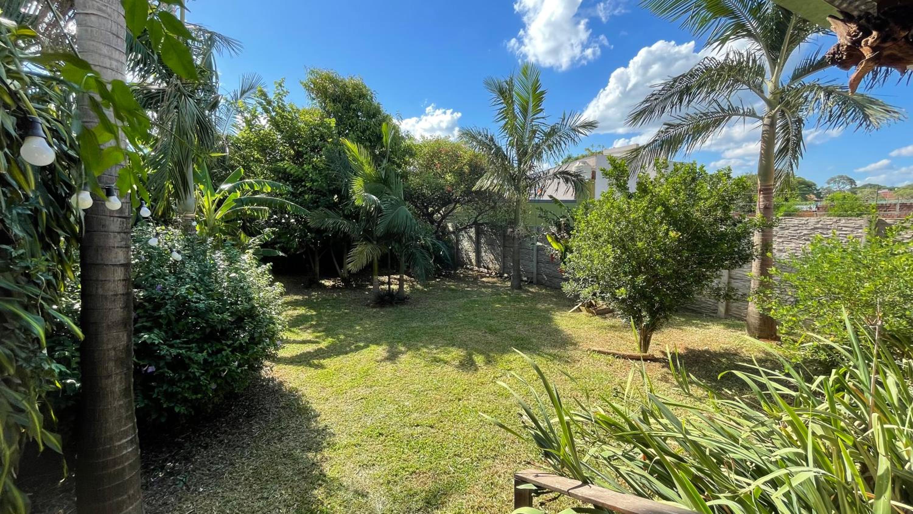 Casa Araucarias Refugio Natural en la Ciudad