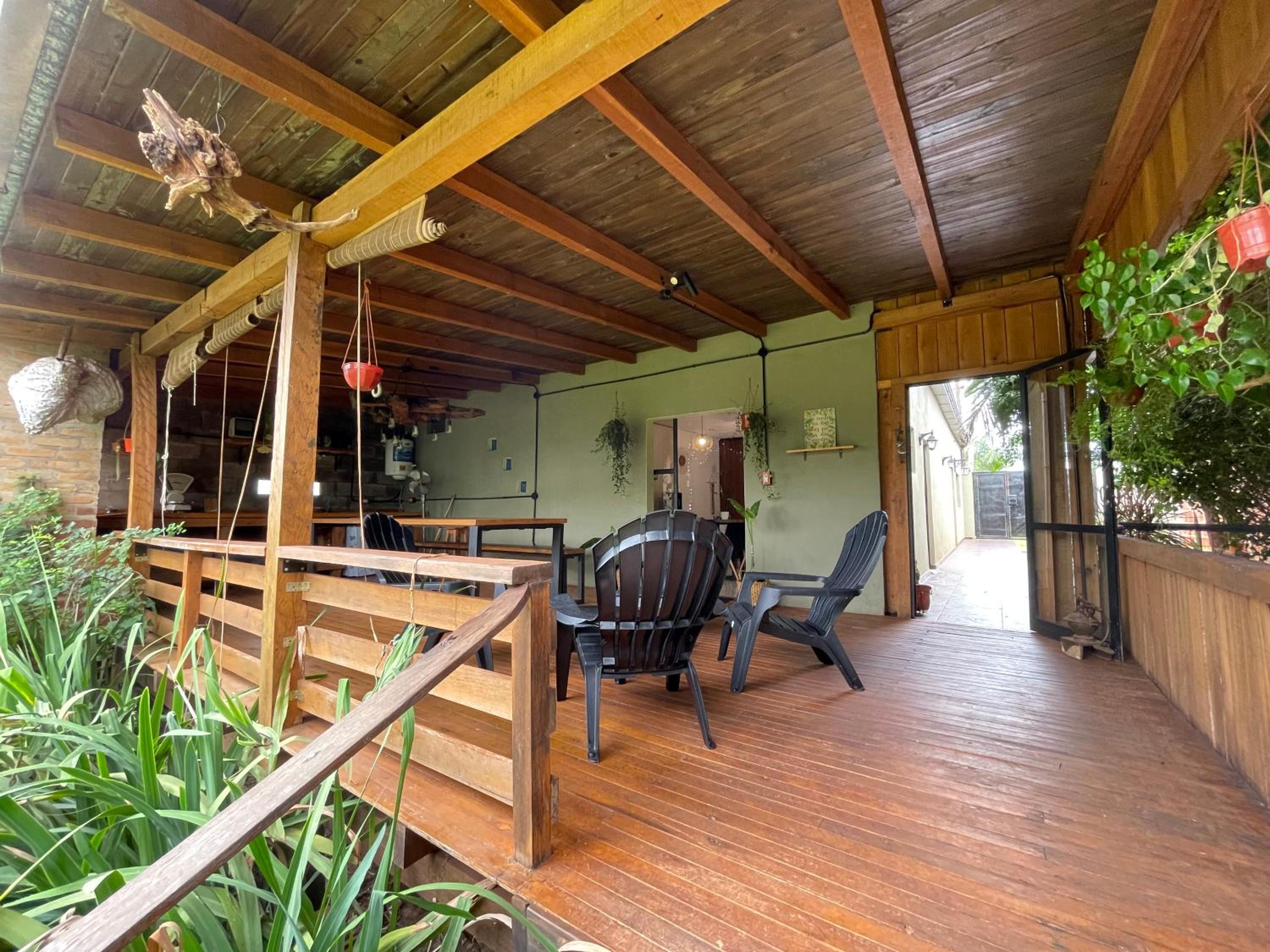 Casa Araucarias Refugio Natural en la Ciudad