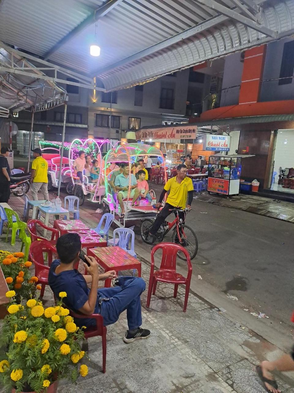 NHÀ NGHỈ NAM PHƯƠNG