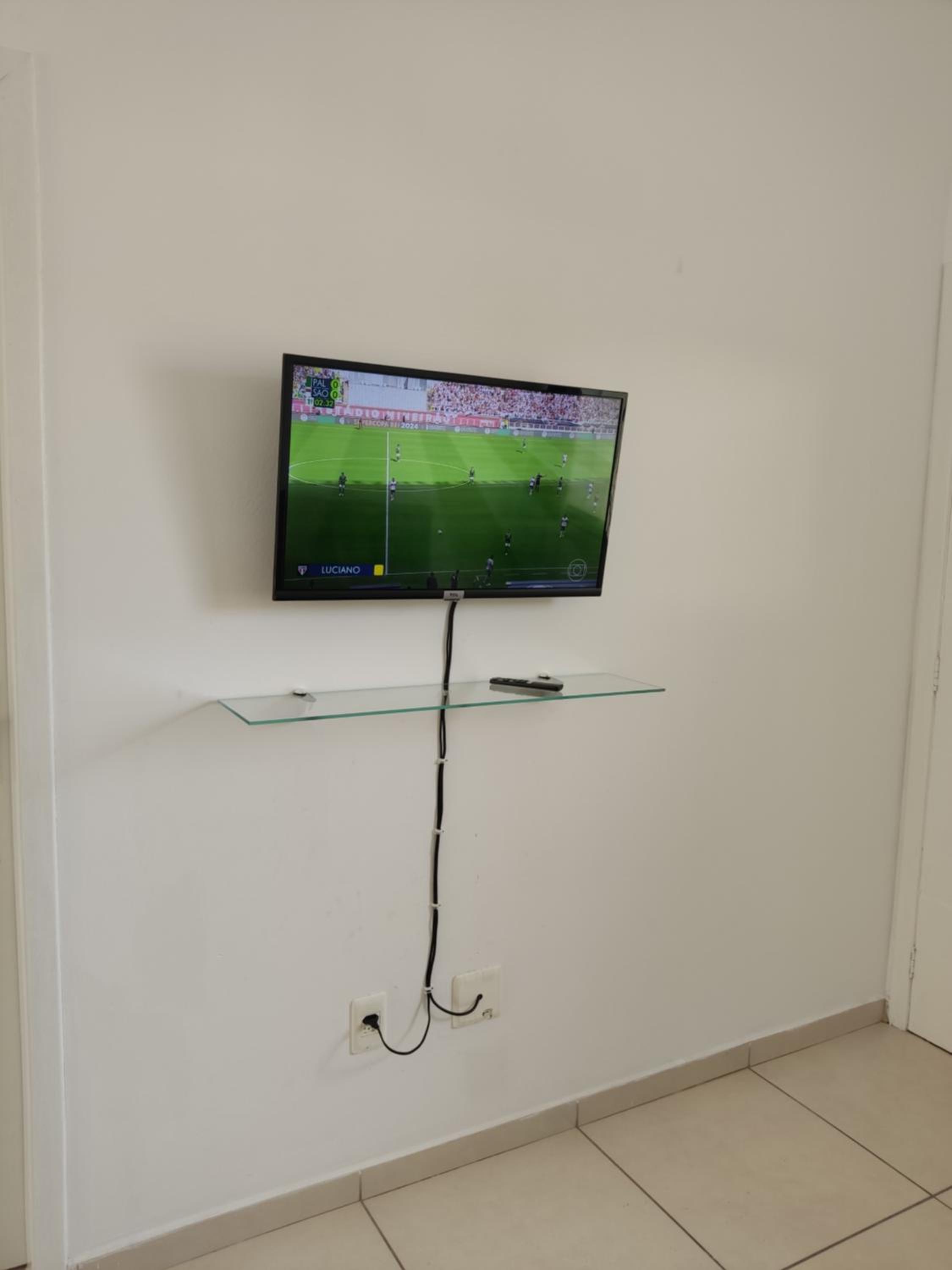 EM CASA
