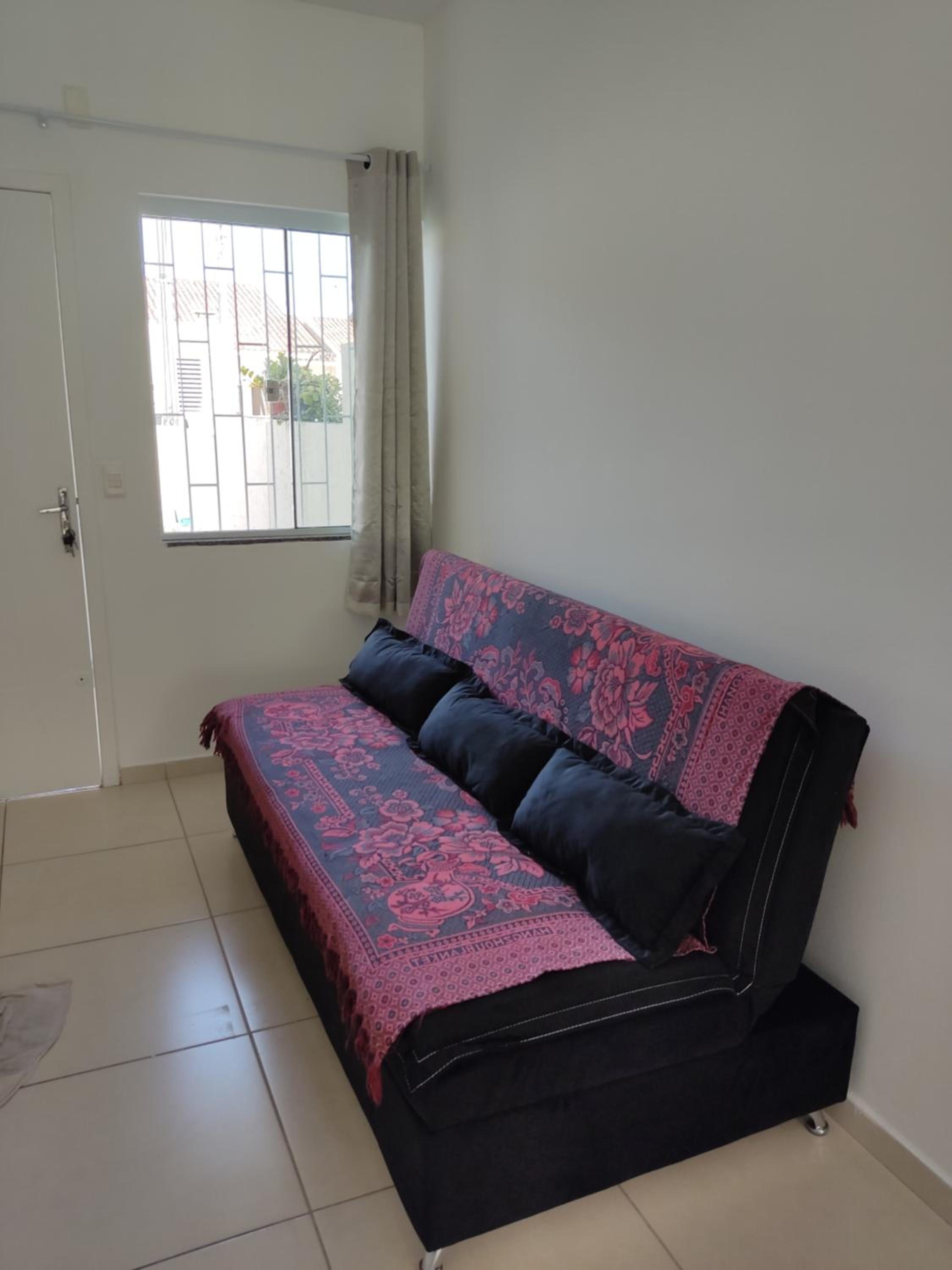 EM CASA