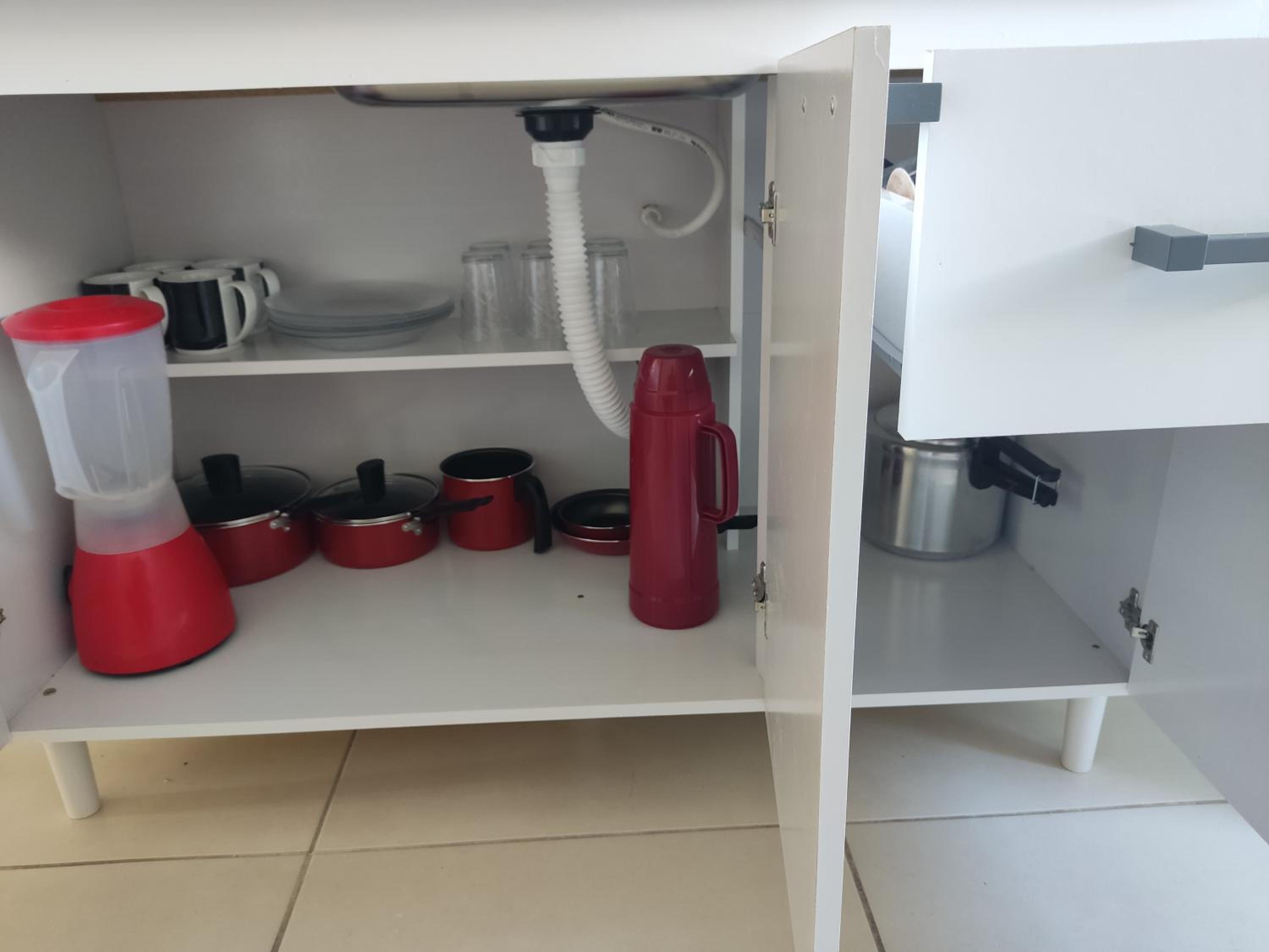 EM CASA