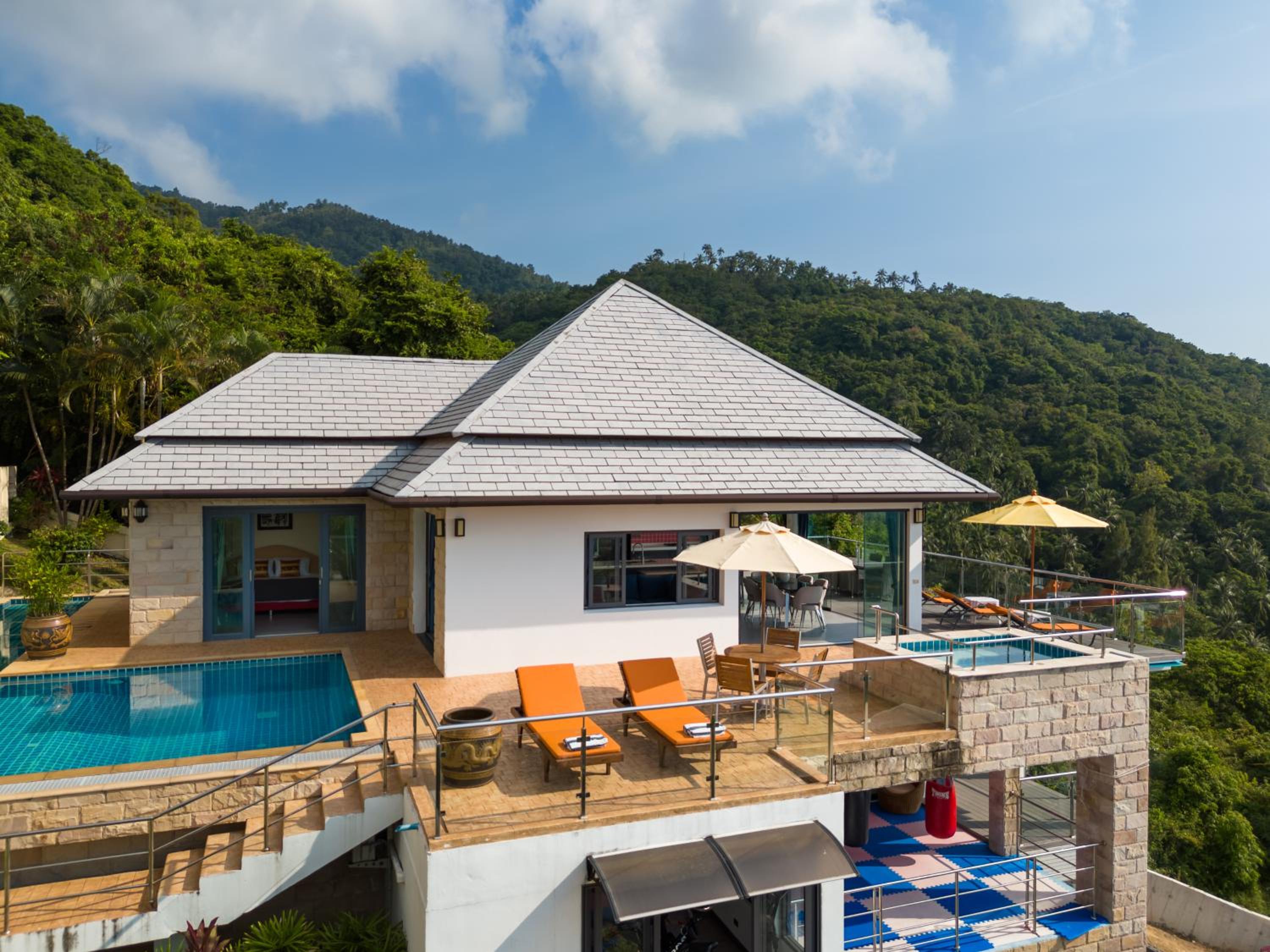 Tropical Villa 3