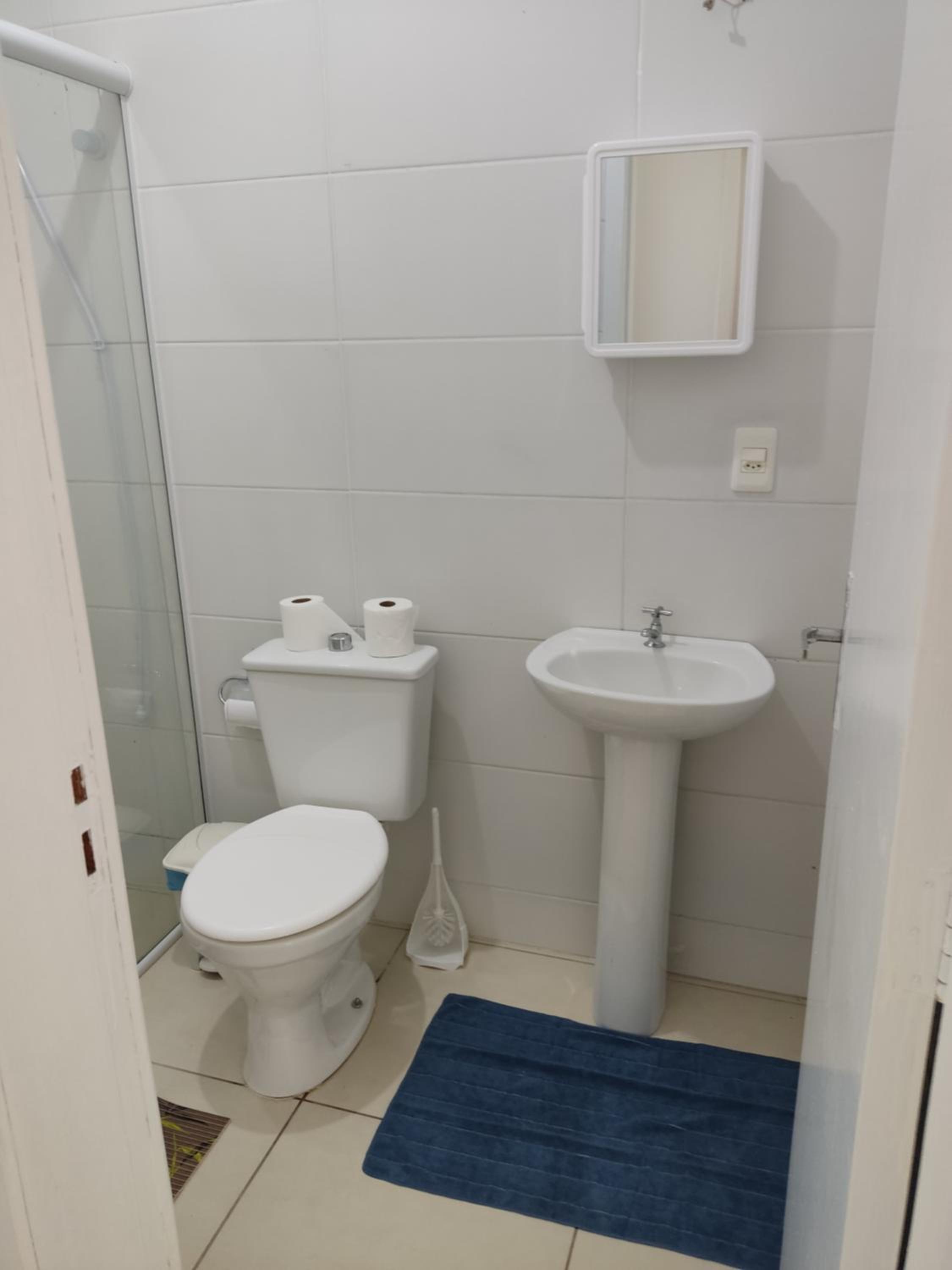 EM CASA