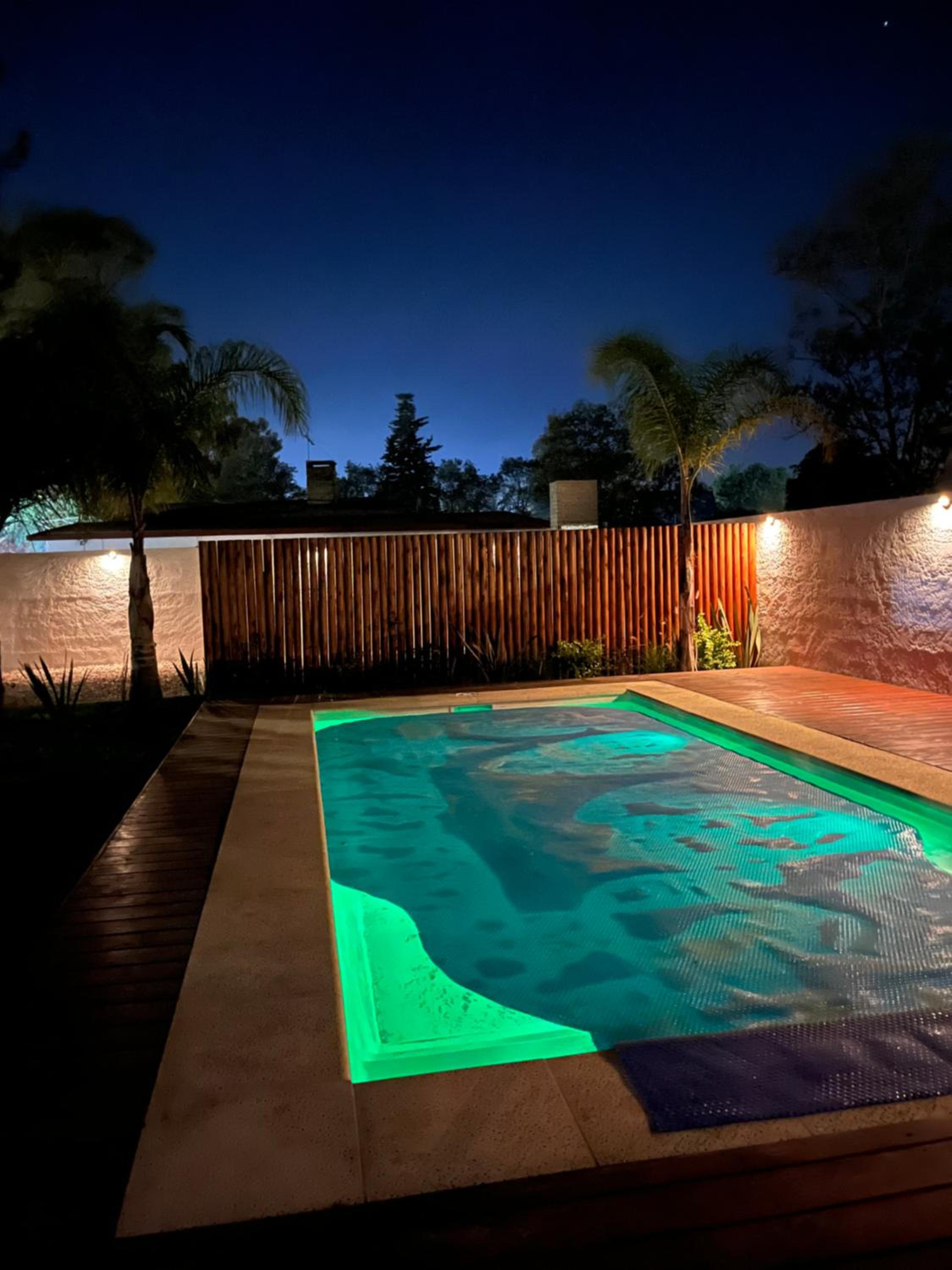 Casa con piscina climatizada view 4