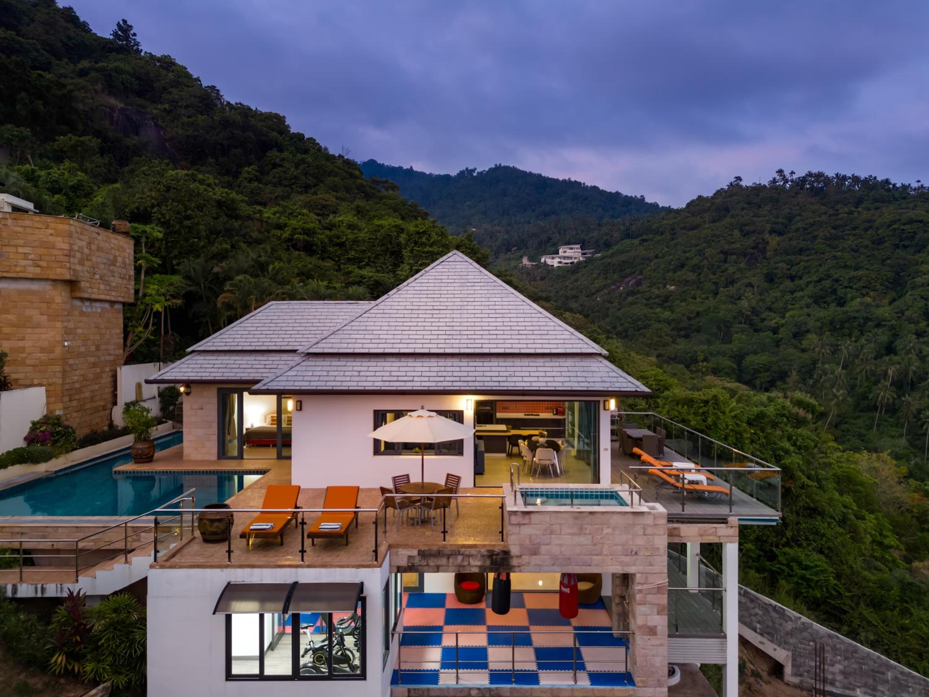 Tropical Villa 3