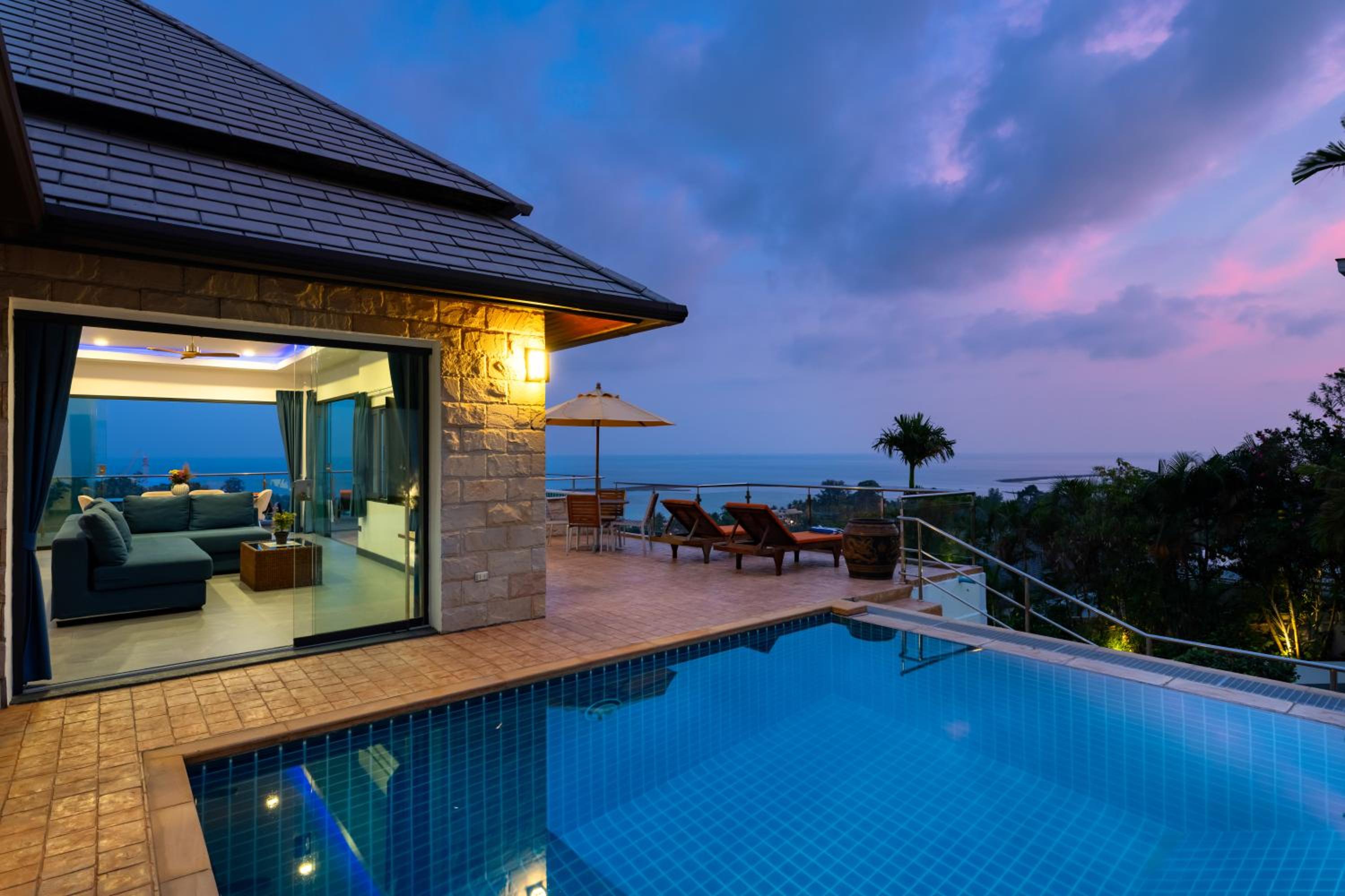 Tropical Villa 3