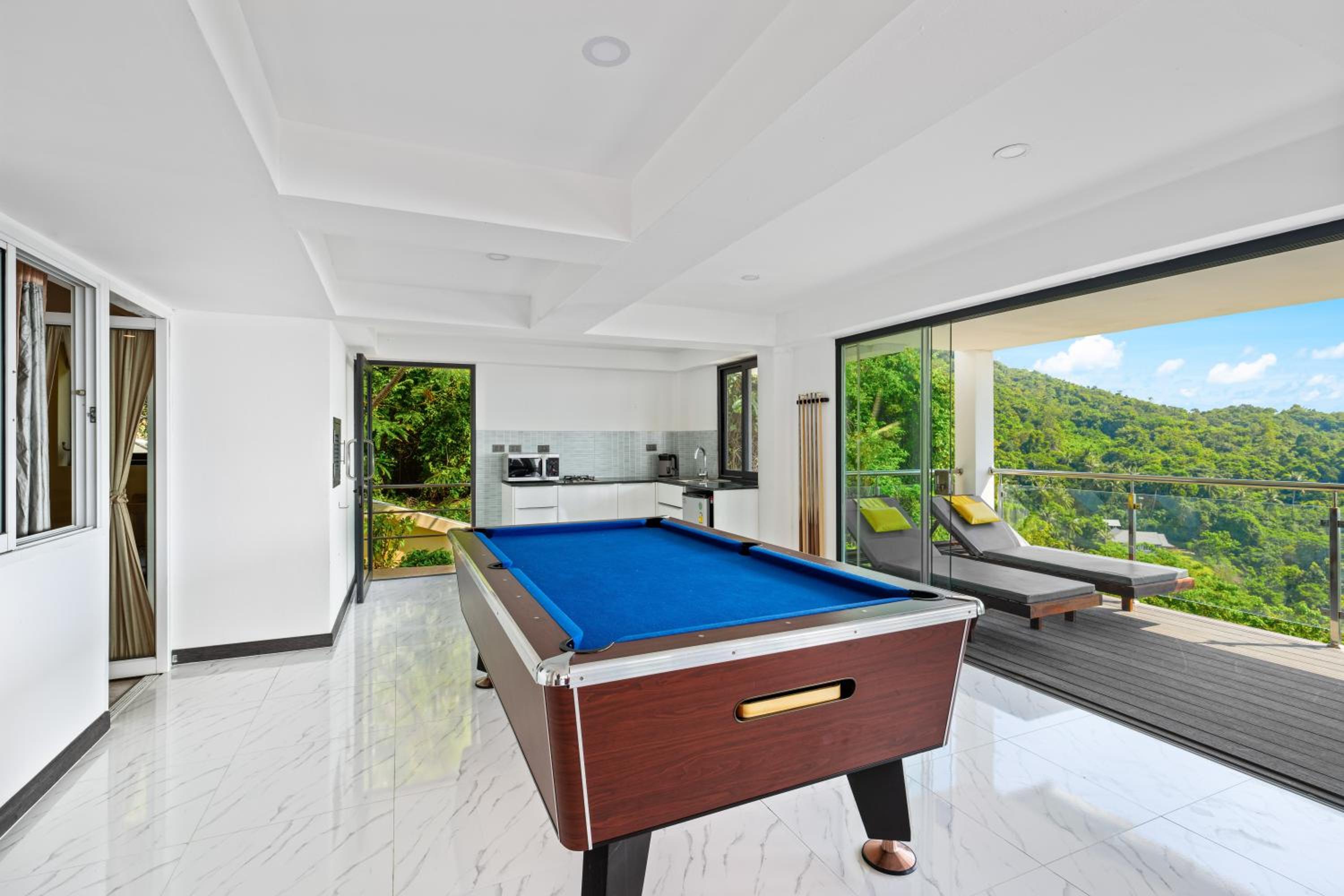 Tropical Villa 3