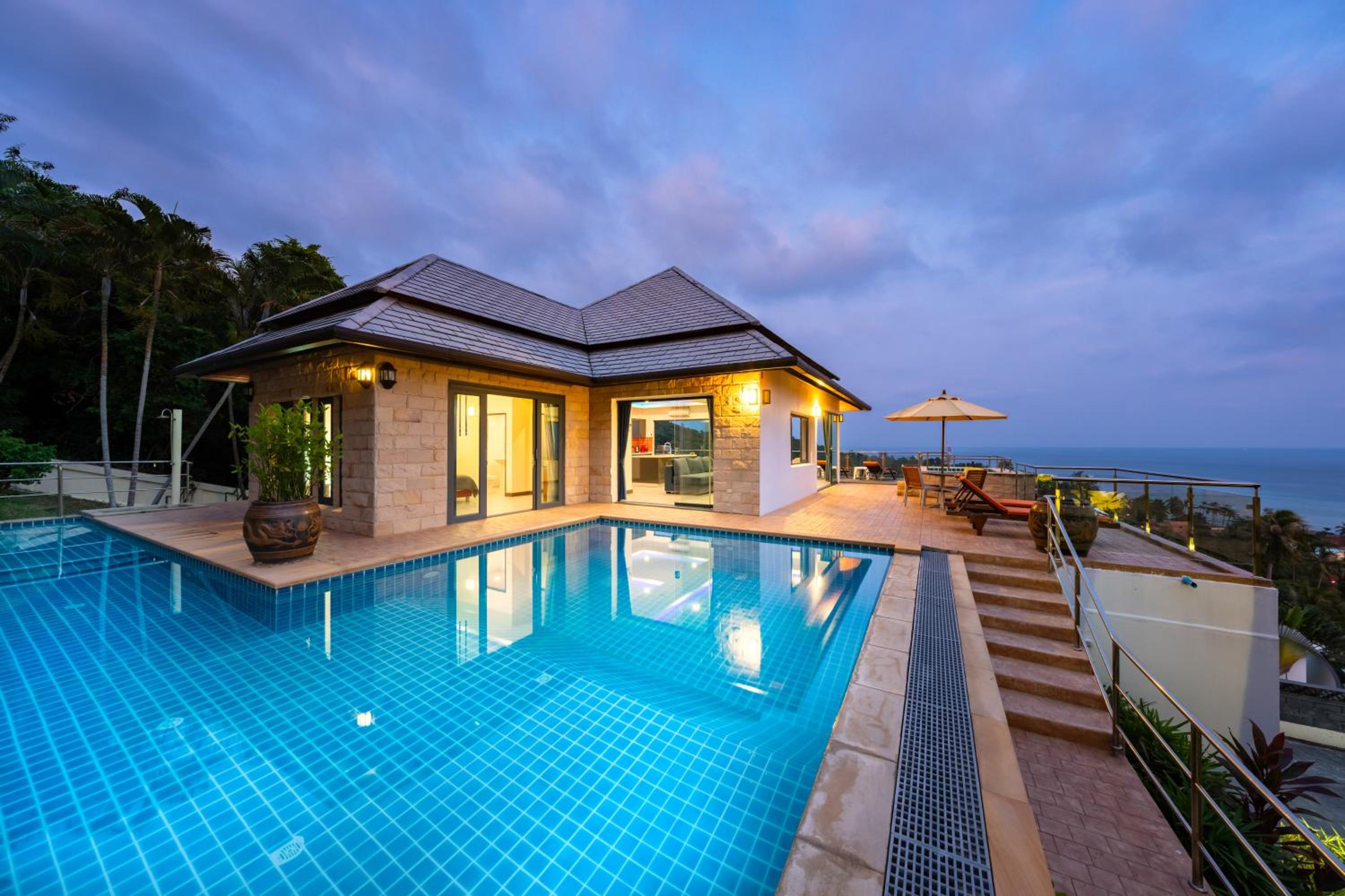 Tropical Villa 3