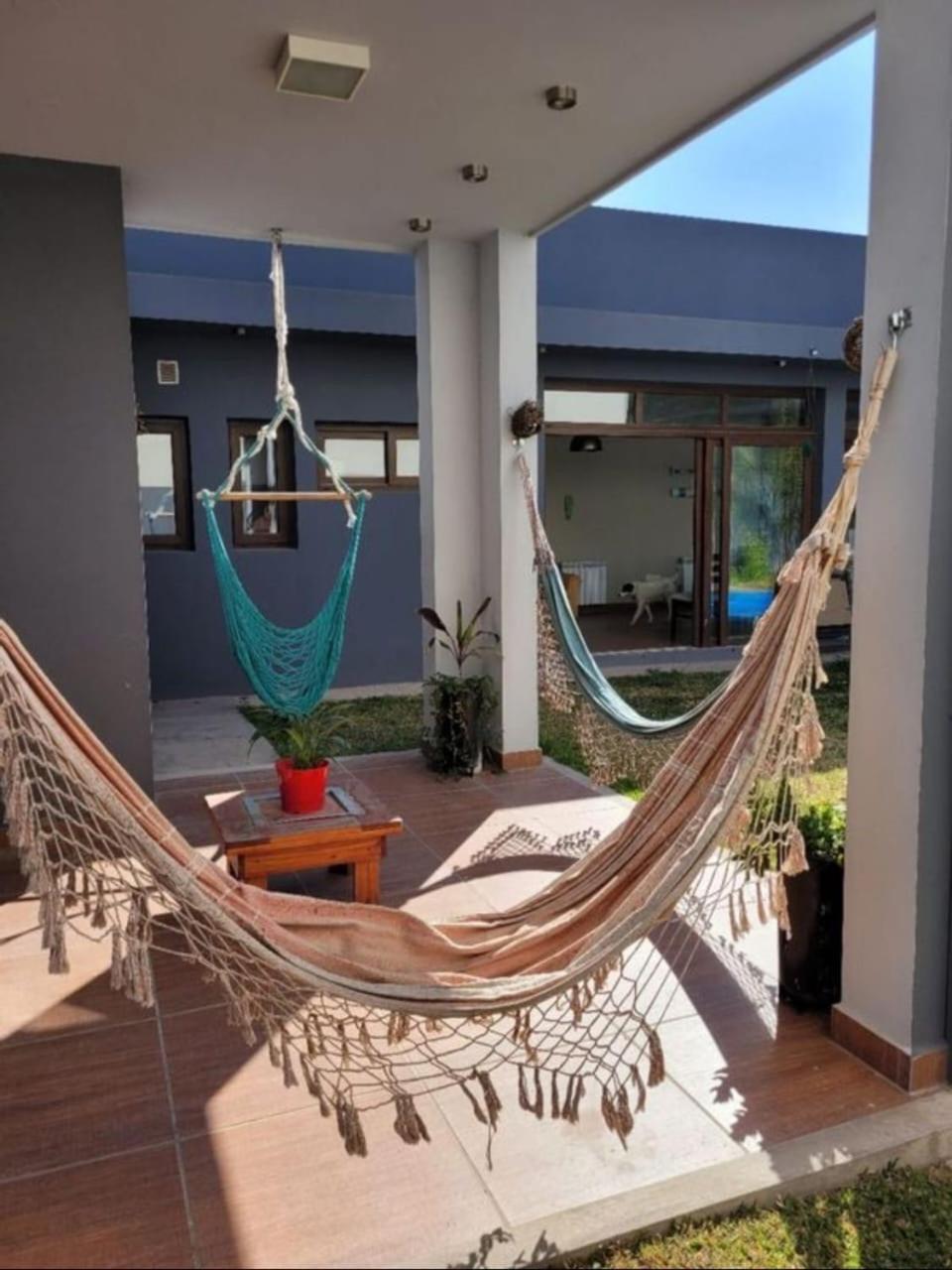 Casa Illia, hermosa casa de diseño en barrio Los Perales