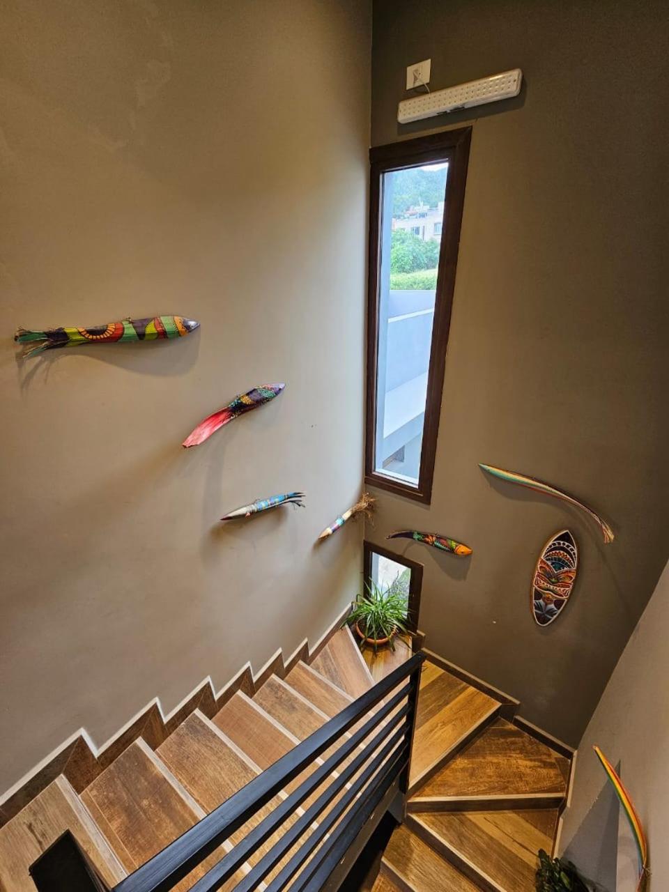 Casa Illia, hermosa casa de diseño en barrio Los Perales