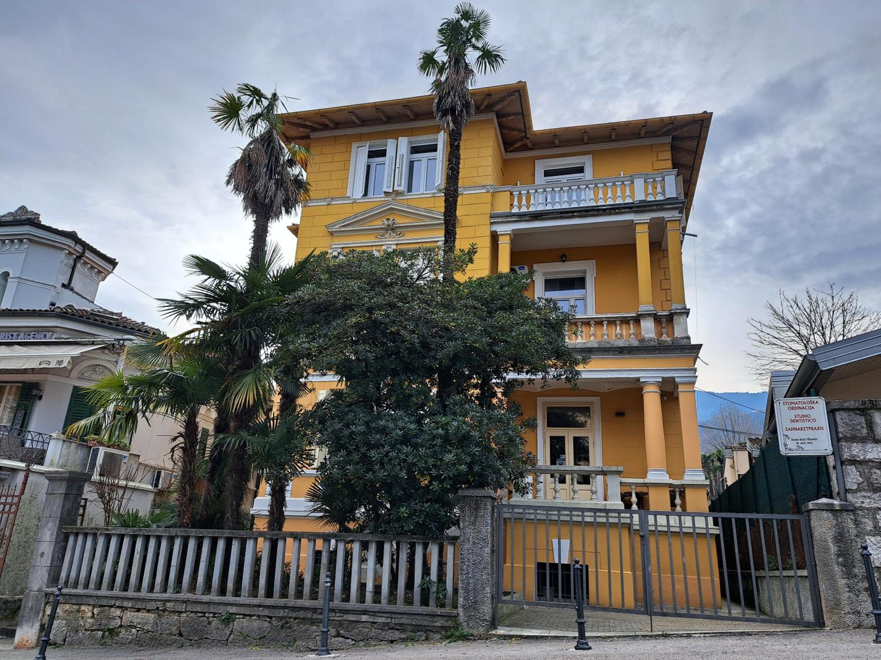 Apartman Barocco Lovran view 5