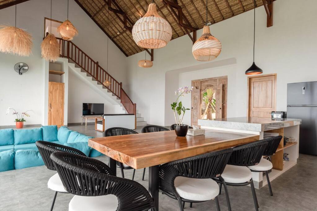 Villa Cakrawala