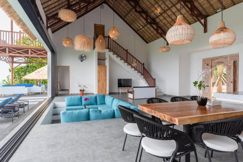 Villa Cakrawala