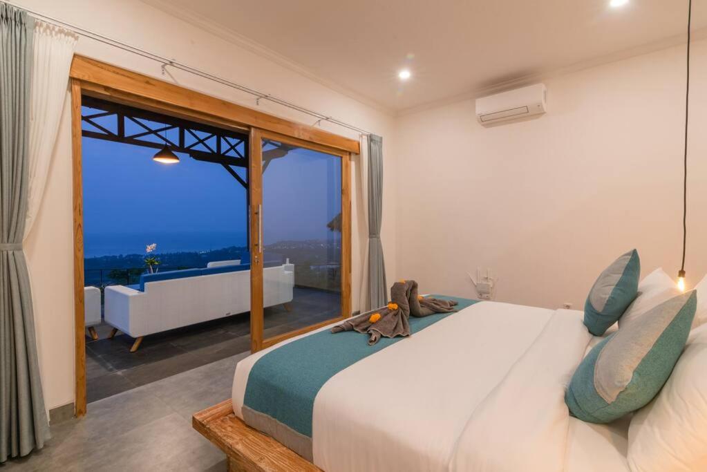 Villa Cakrawala