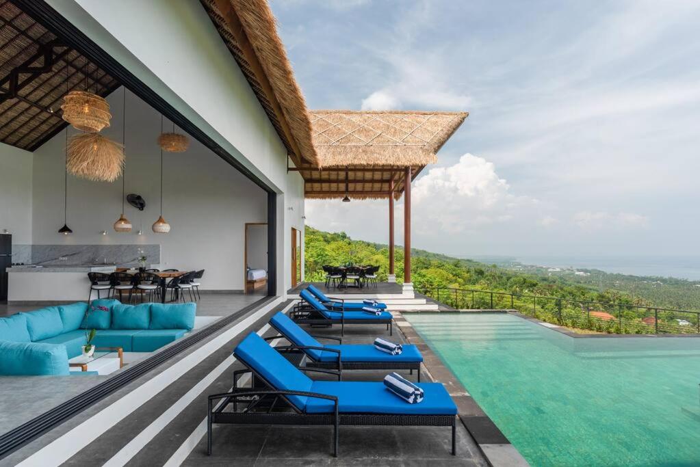 Villa Cakrawala