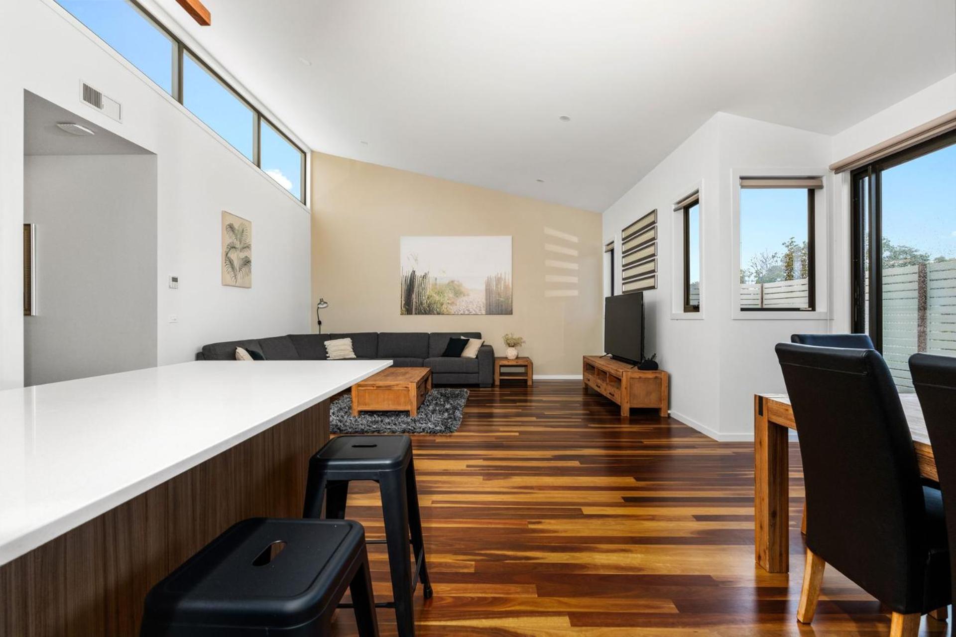 Best of Both Worlds Inverloch