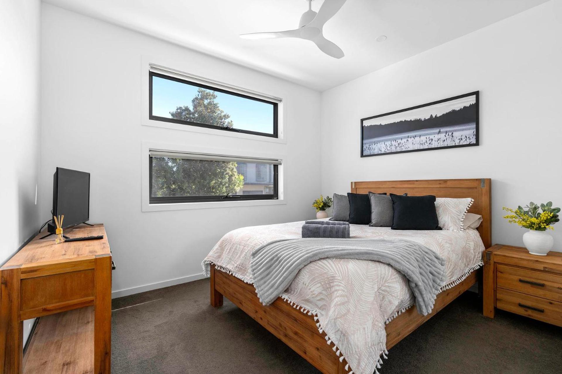 Best of Both Worlds Inverloch