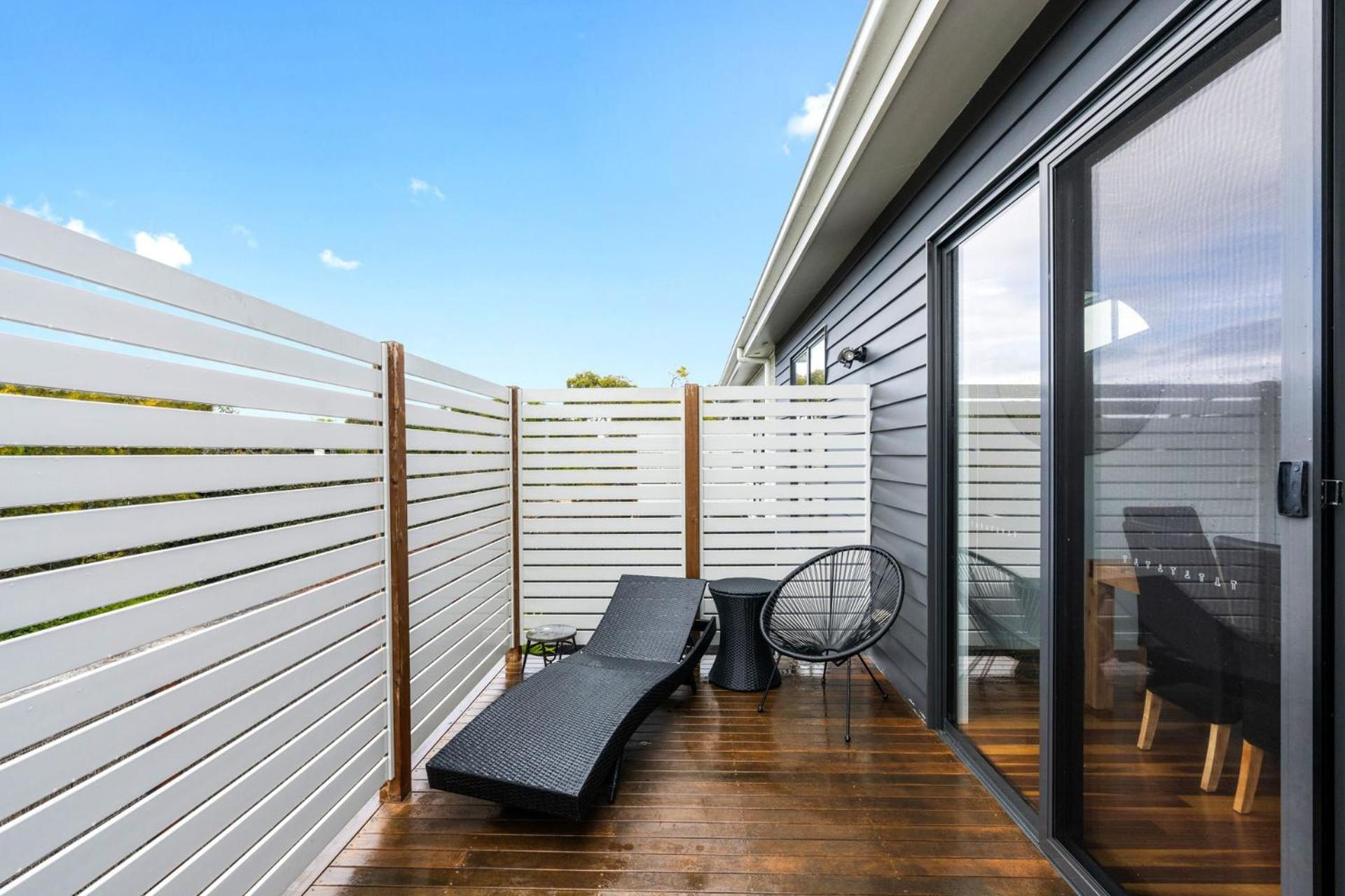 Best of Both Worlds Inverloch