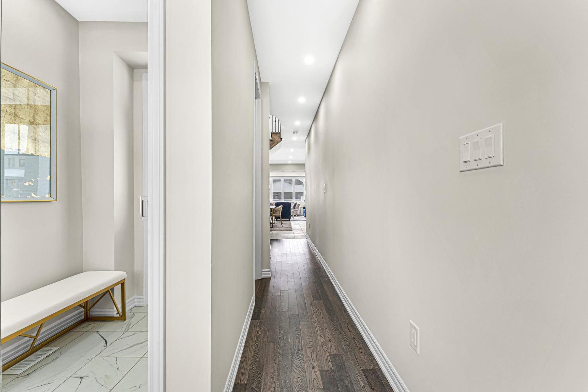 Designer Home in Niagara Falls