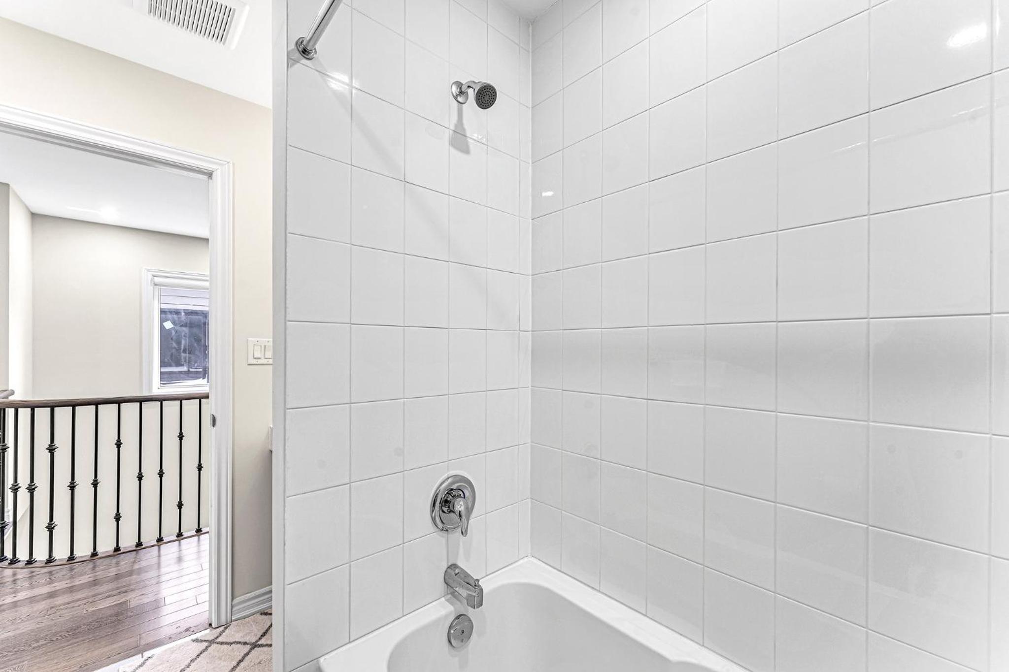 Designer Home in Niagara Falls