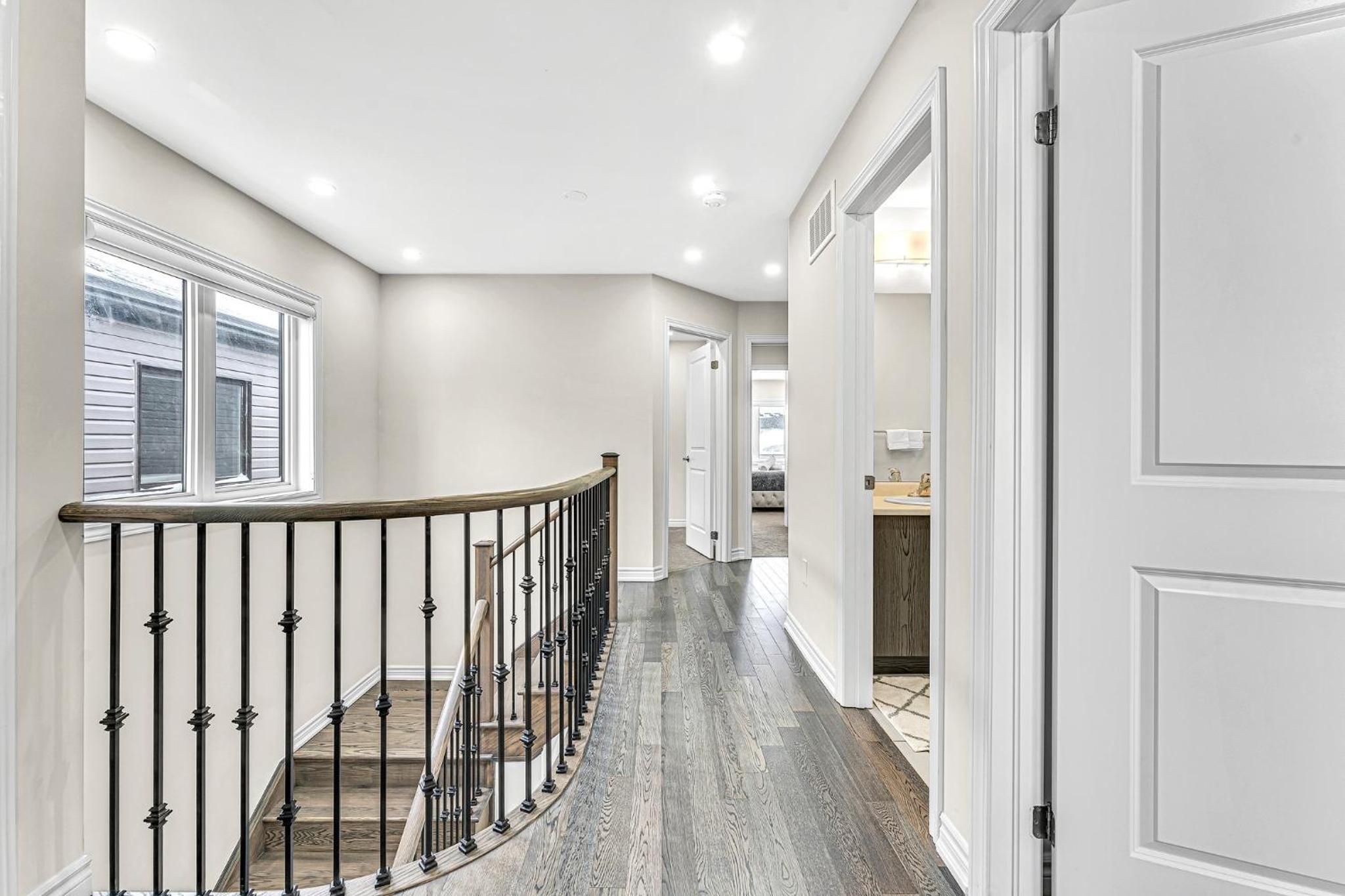 Designer Home in Niagara Falls