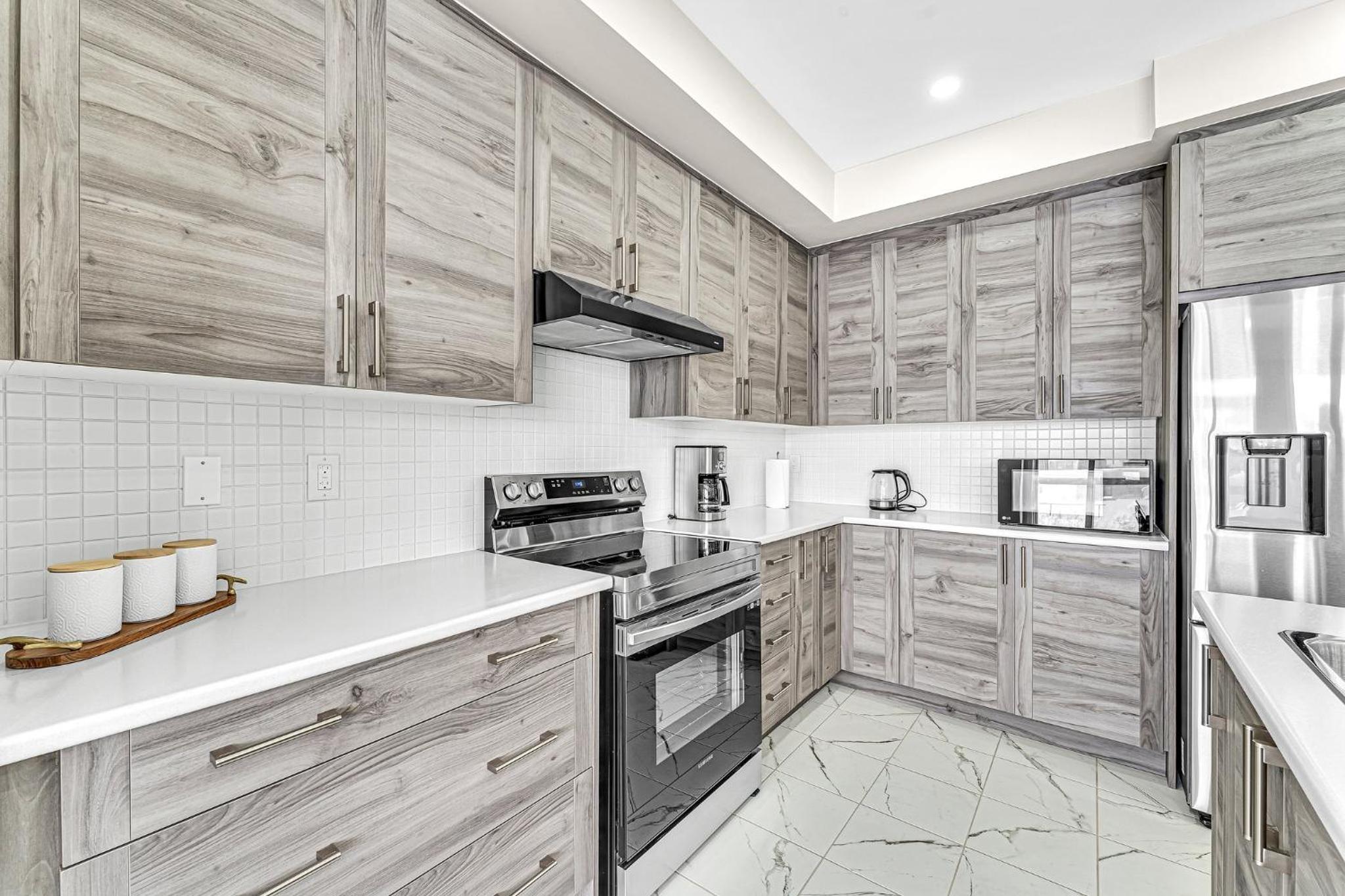 Designer Home in Niagara Falls