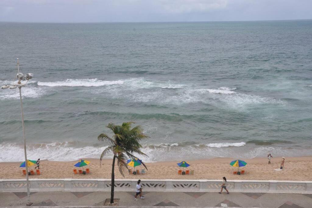Flat na Barra - Frente a Praia - Circuito do Carnaval