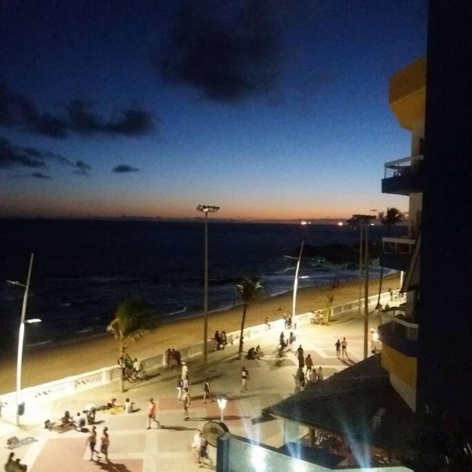 Flat na Barra - Frente a Praia - Circuito do Carnaval