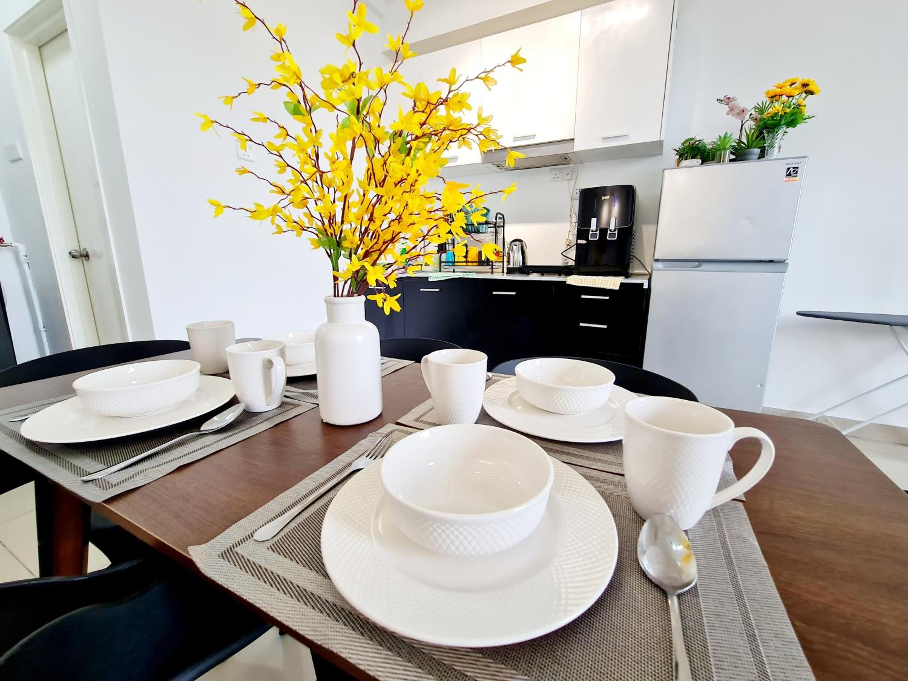Broad 7 Guests Scott Garden Duplex 1 Room Old Klang Road, Taman Desa, Kuchai Lama, Bangsar South, Pearl Point, Mid Valley, Kuala Lumpur