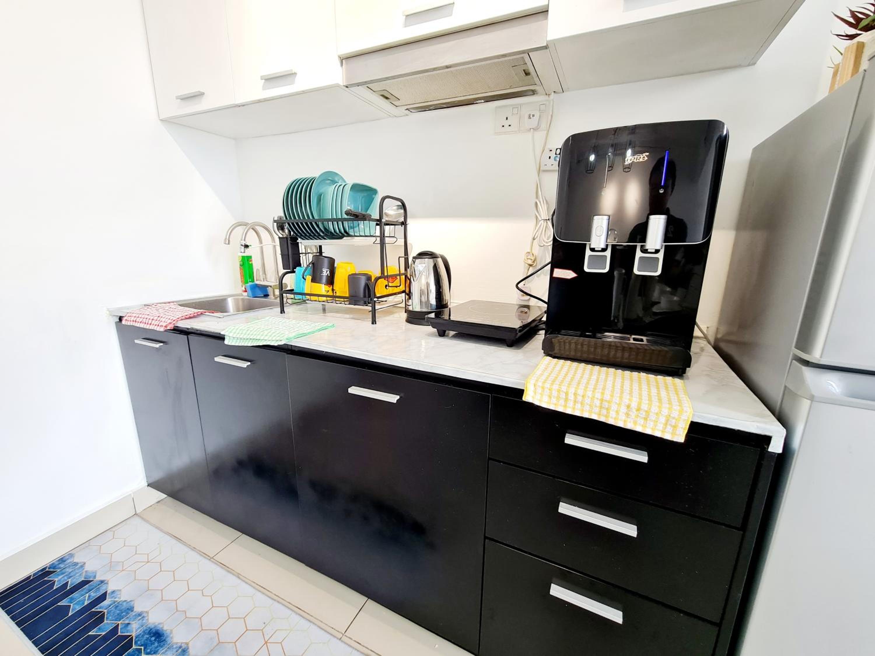Broad 7 Guests Scott Garden Duplex 1 Room Old Klang Road, Taman Desa, Kuchai Lama, Bangsar South, Pearl Point, Mid Valley, Kuala Lumpur