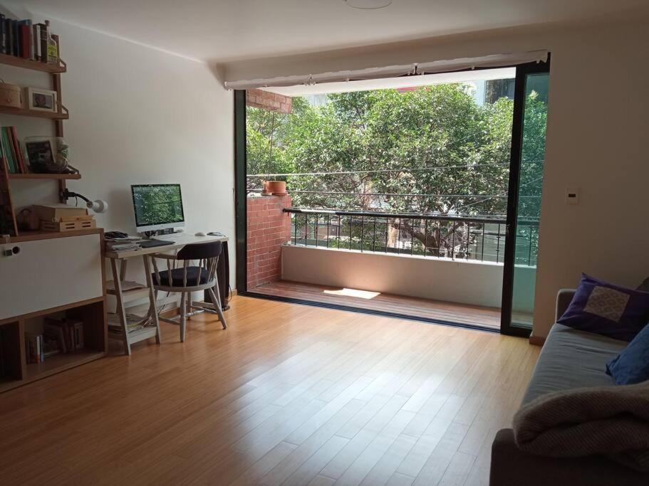 Parque Mexico appartment. Very sunny and renewed flat.