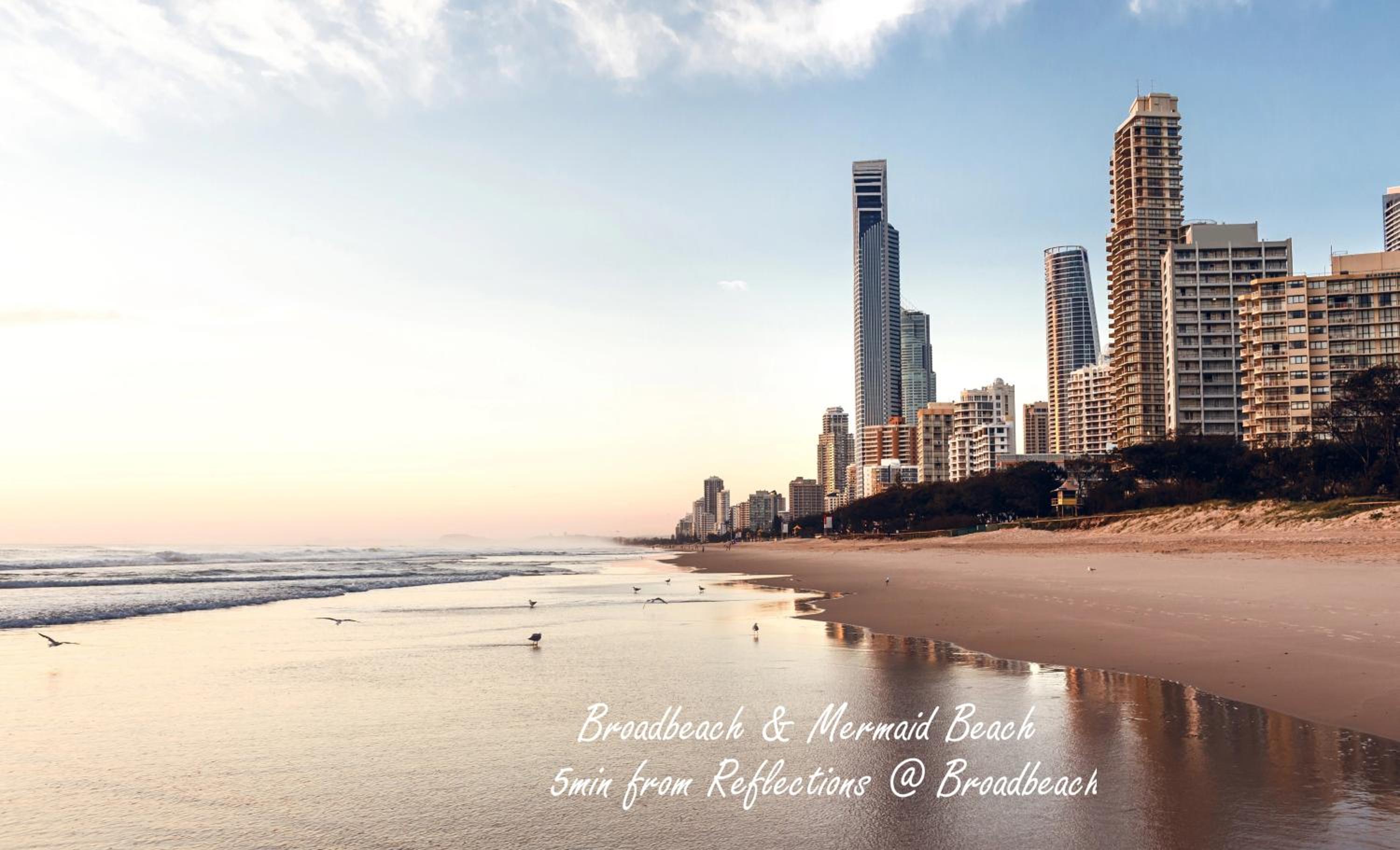Reflections Broadbeach- Heated Pool! Complete Waterfront Entertainer with Huge Deck, Pool Table and Pontoon