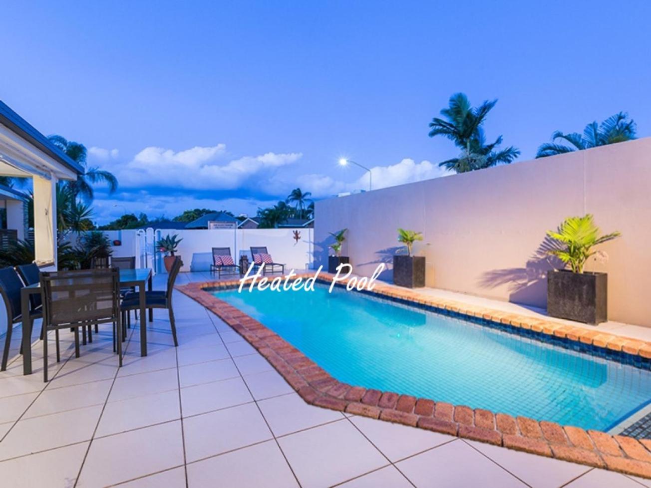 Reflections Broadbeach- Heated Pool! Complete Waterfront Entertainer with Huge Deck, Pool Table and Pontoon
